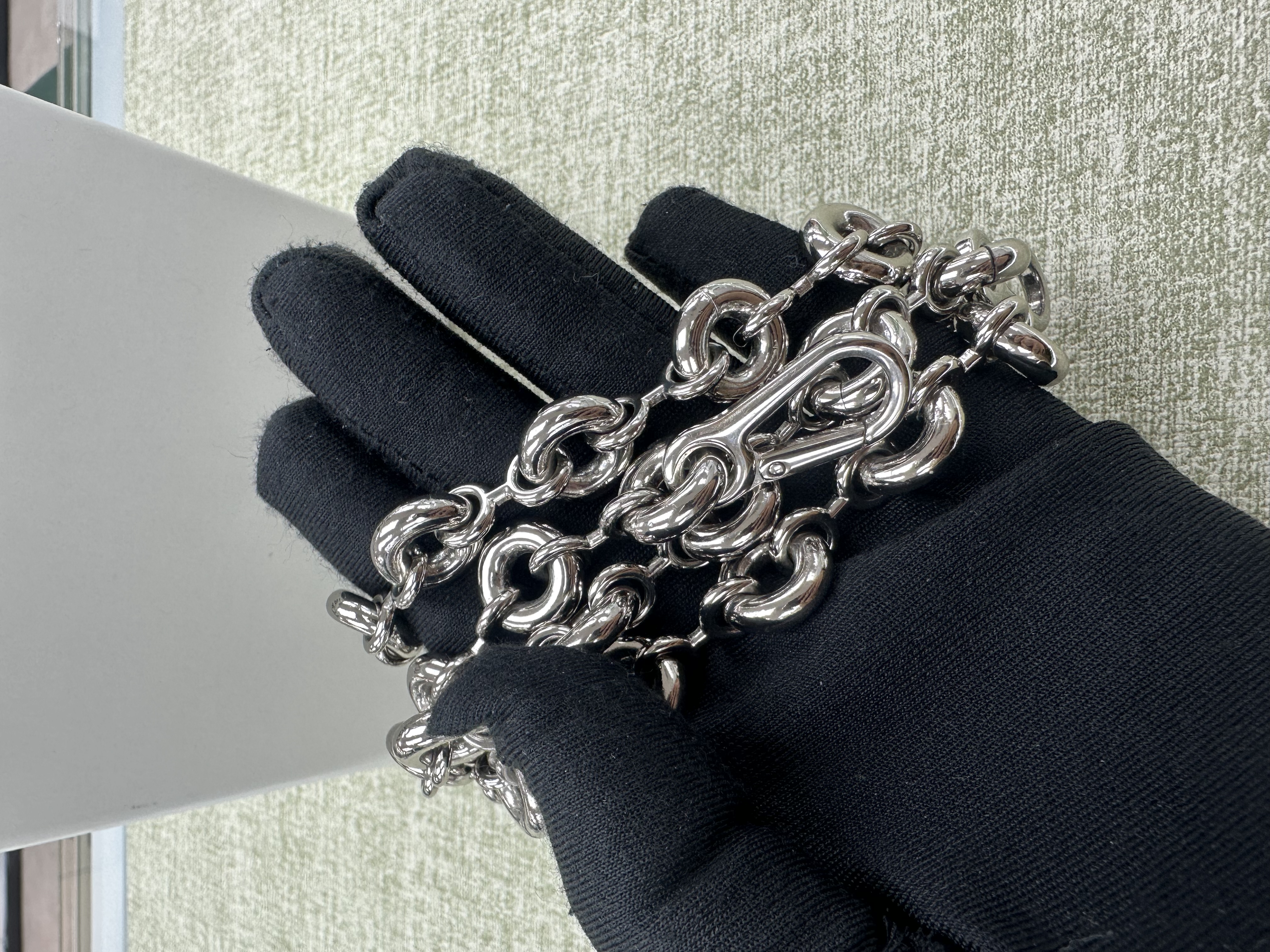 LOEWE🤍PRE OWNED Donut Chain 鏈條肩帶 全套有單🩶