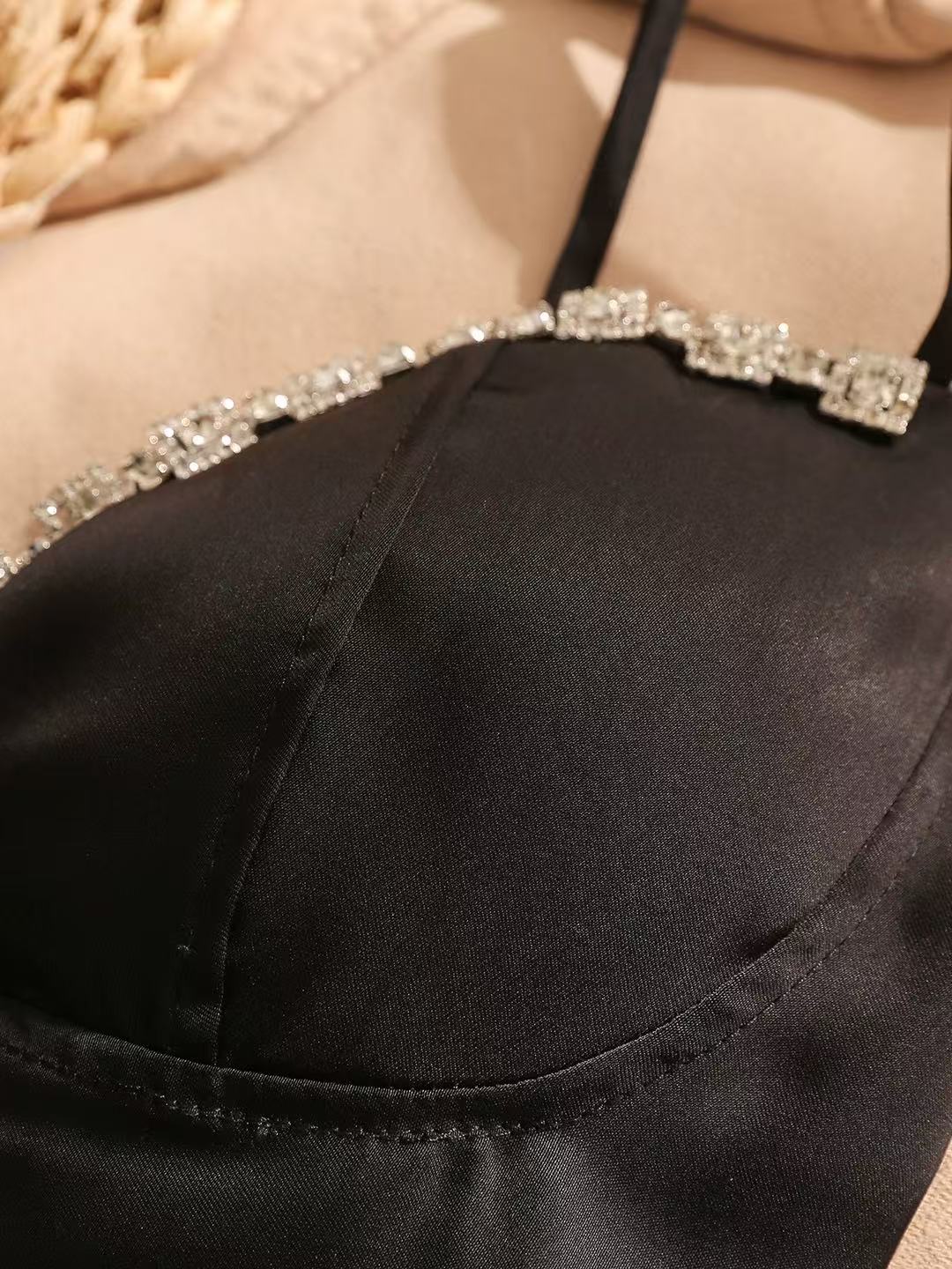 TP297镶钻吊带背心