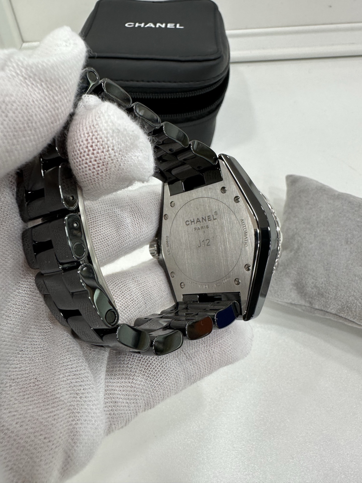 Pre owned chanel watch J12