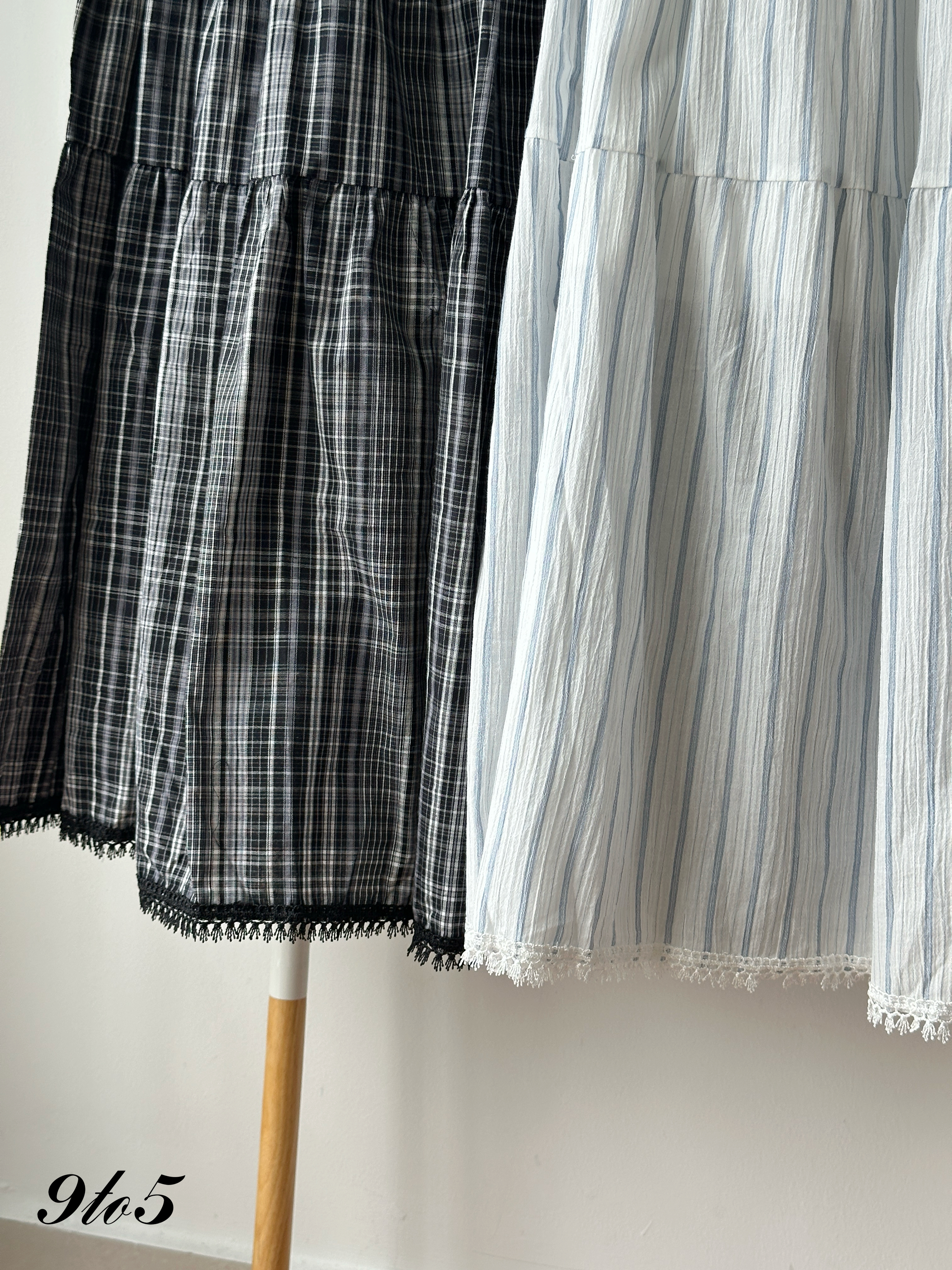 S1974 Long Layered Skirt - Black & White