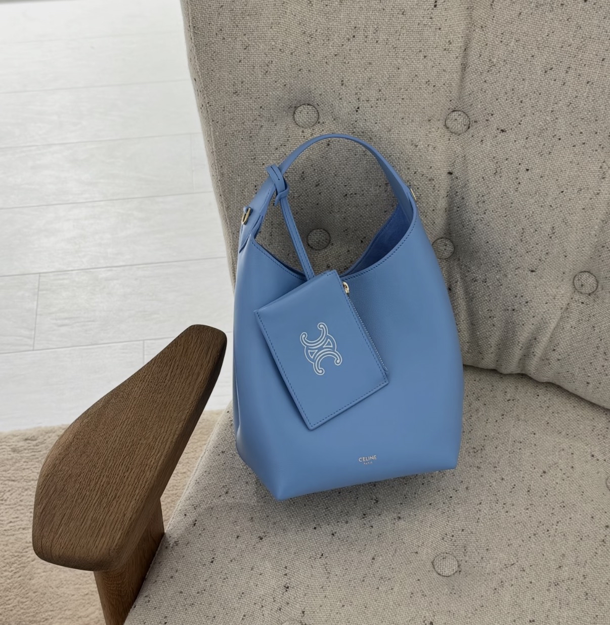 指定貨品優惠✨訂貨📮Celine small hobo  Size 31x18x6cm 跟可調節肩帶