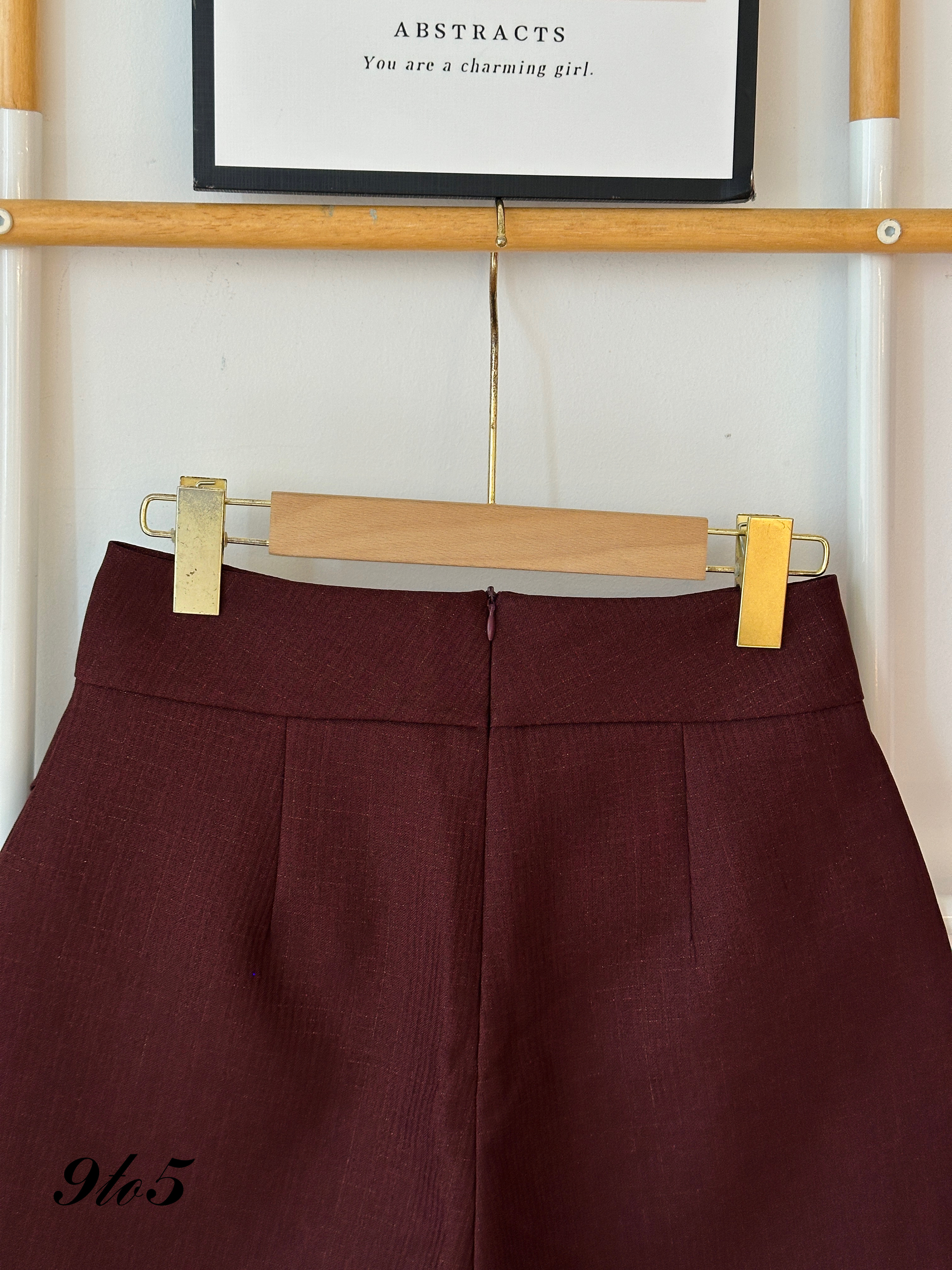 S1783 A Line Short Skort - Cream & Maroon