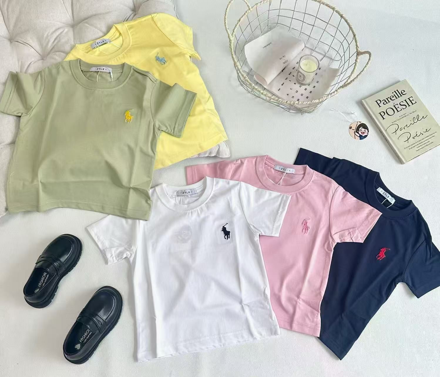 2件起各减$ 10。親子小馬刺繡彩色短袖