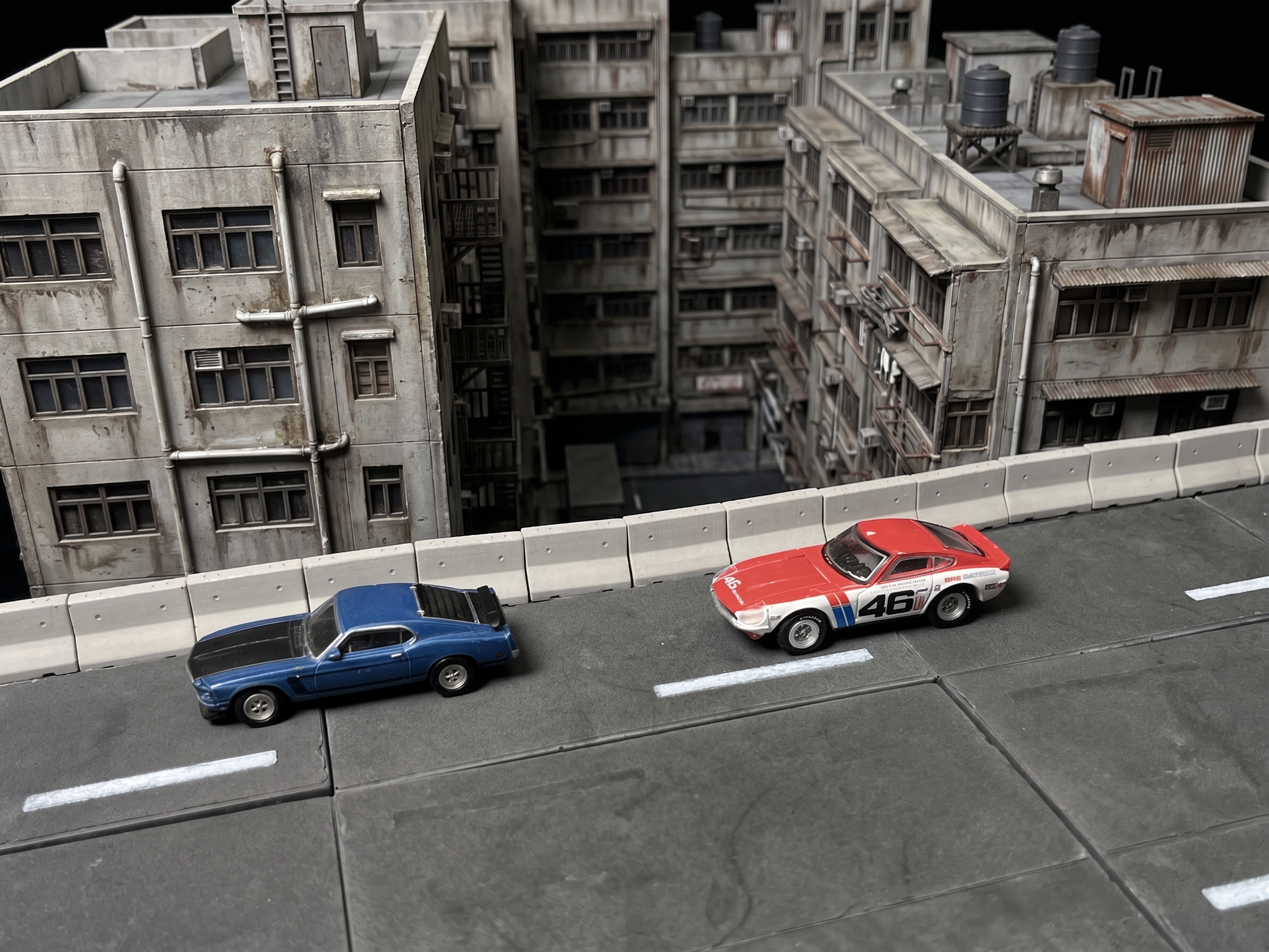 【1:64】水泥石墩 / Concrete Jersey Barrier /