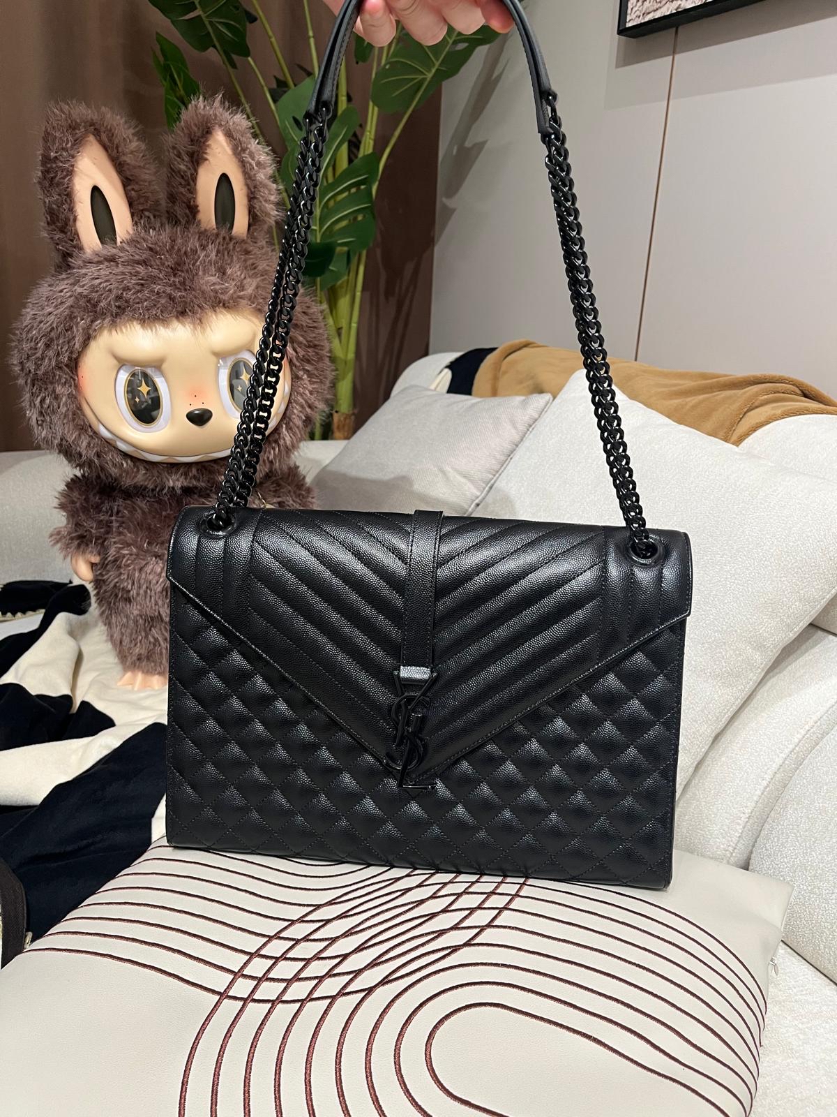 Ysl envelope large so black  100%Authentic ,99%new Unused✅dust bag✅booklet 📣專門店售價  $25,100 ❗️❗️📣 