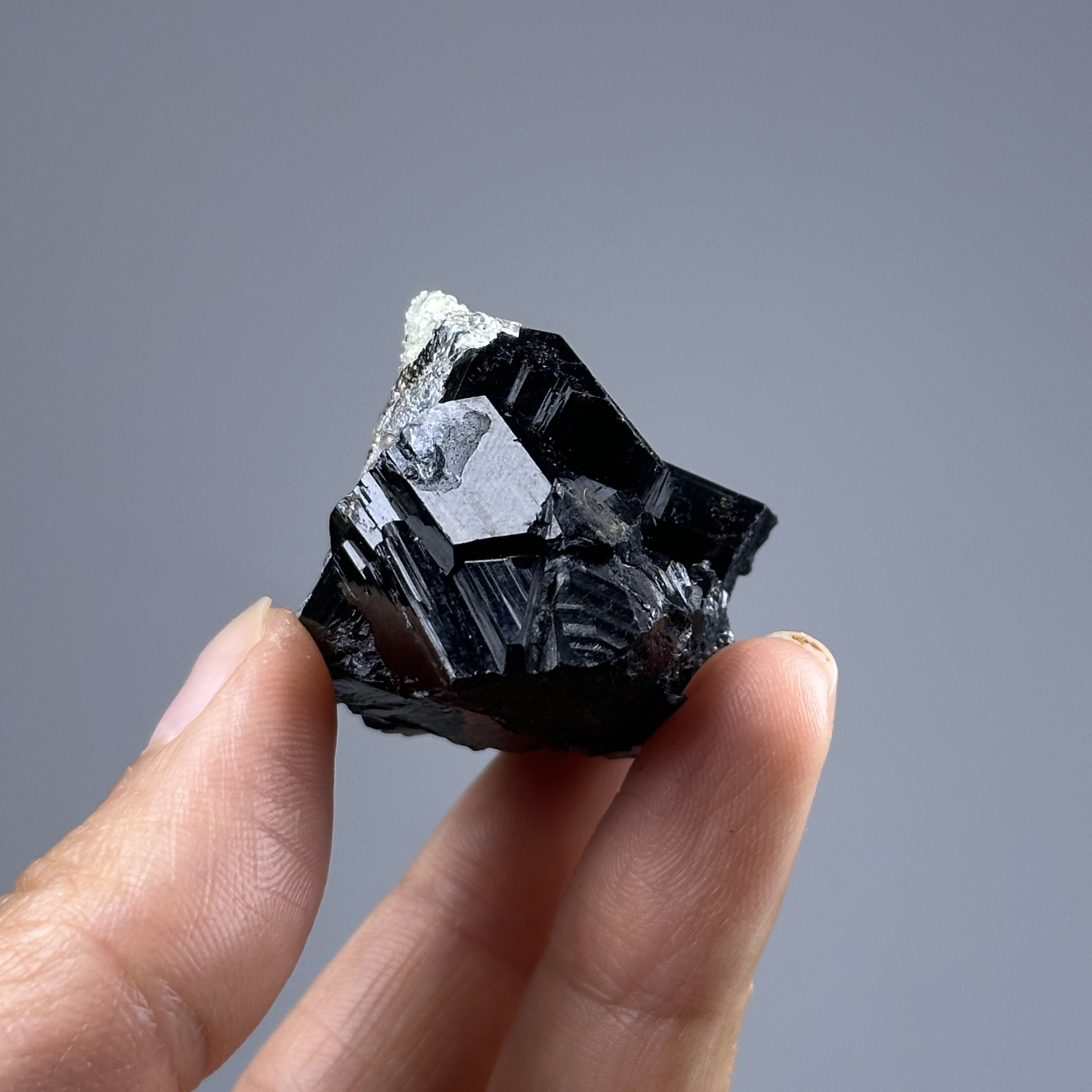 黑碧璽與玉滴石 - Schorl and Hyalite DR114