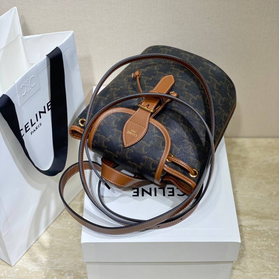 🔥大货实拍图 𝗖𝗘𝗟𝗜𝗡𝗘 ♥𝗧𝗥𝗜𝗢𝗠𝗣𝗛𝗘 𝗖𝗔𝗡𝗩𝗔𝗦 𝗙𝗢𝗟𝗖𝗢 型号：197662 尺寸：17*20*10cm