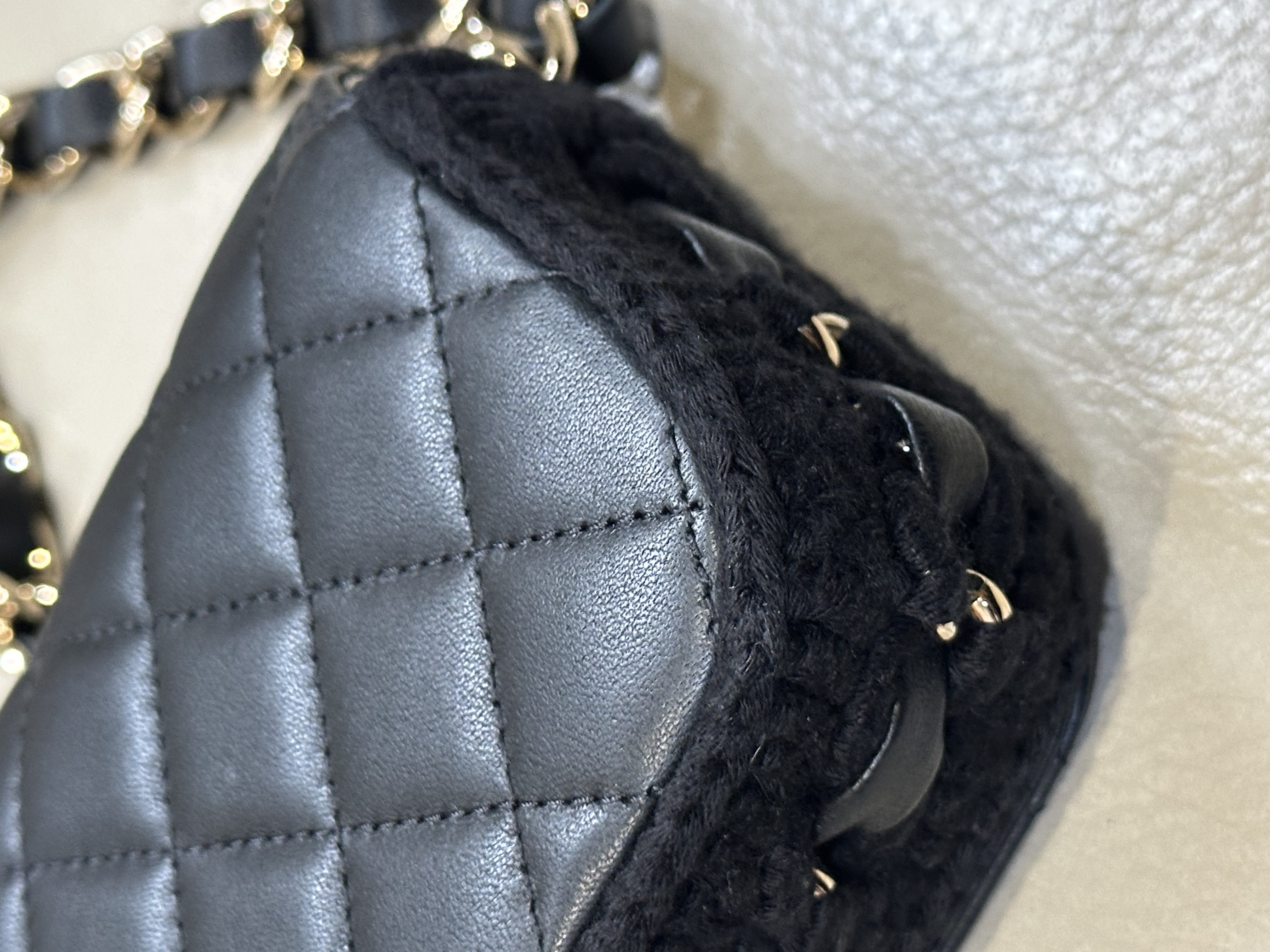 Pre-owned Chanel CC Quilted Crochet Flap Mini Black Lambskin Gold / Product Code: 26040507