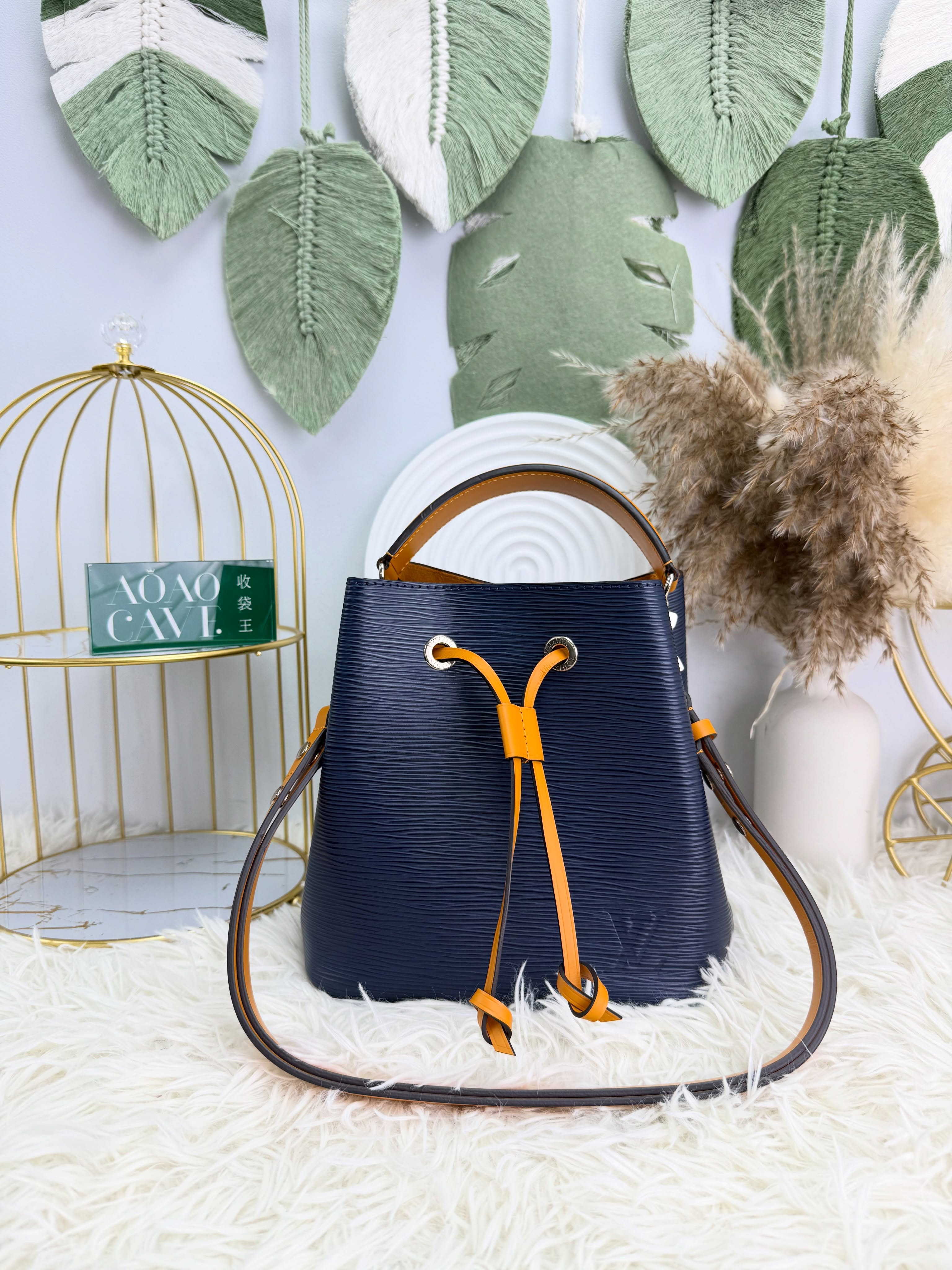 Lv👜 PRE OWNED 🛍️藍色樹皮紋 水桶包 晶片款 🖤
