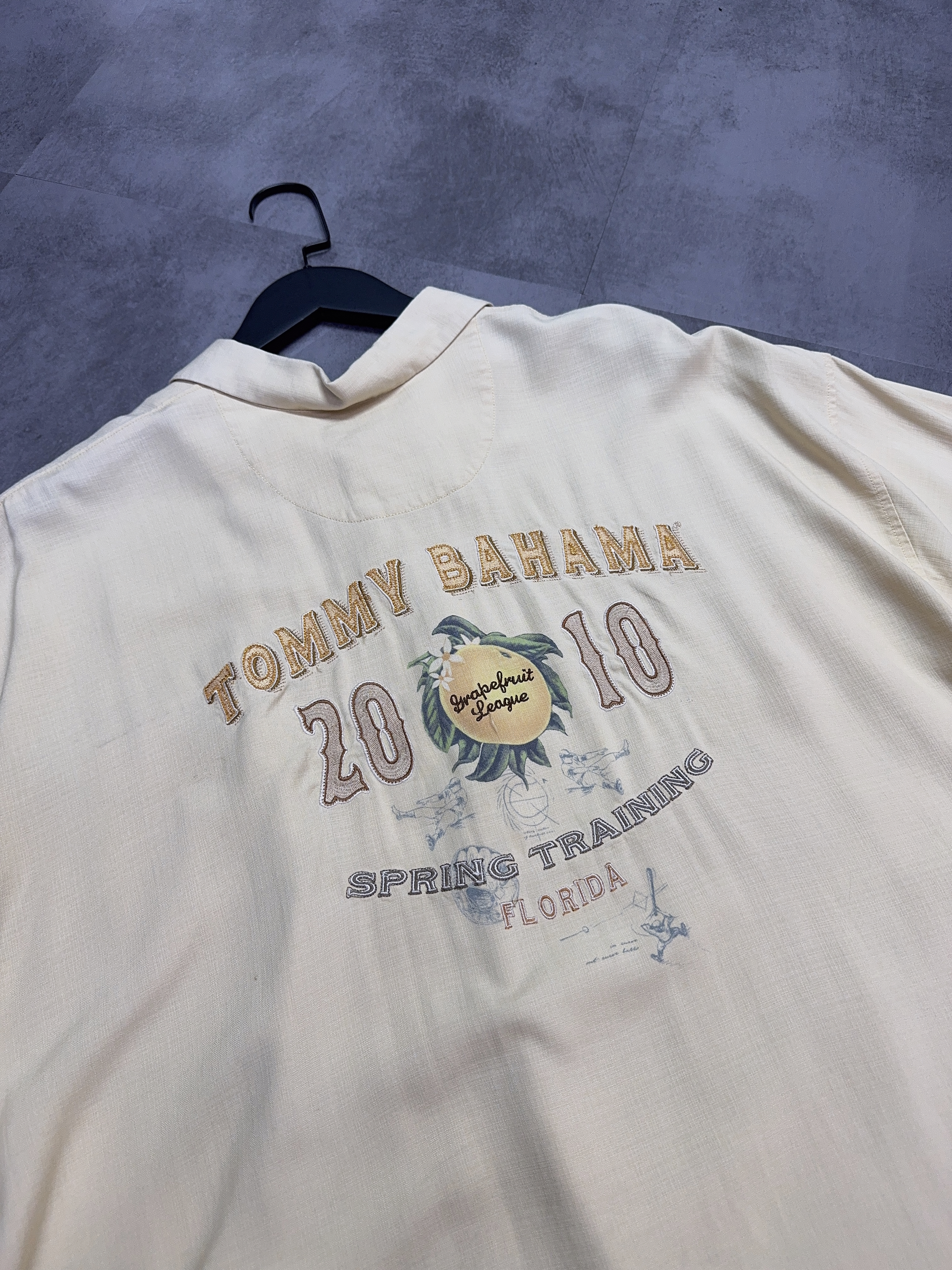 Tommy Bahama Shirt - XXL
