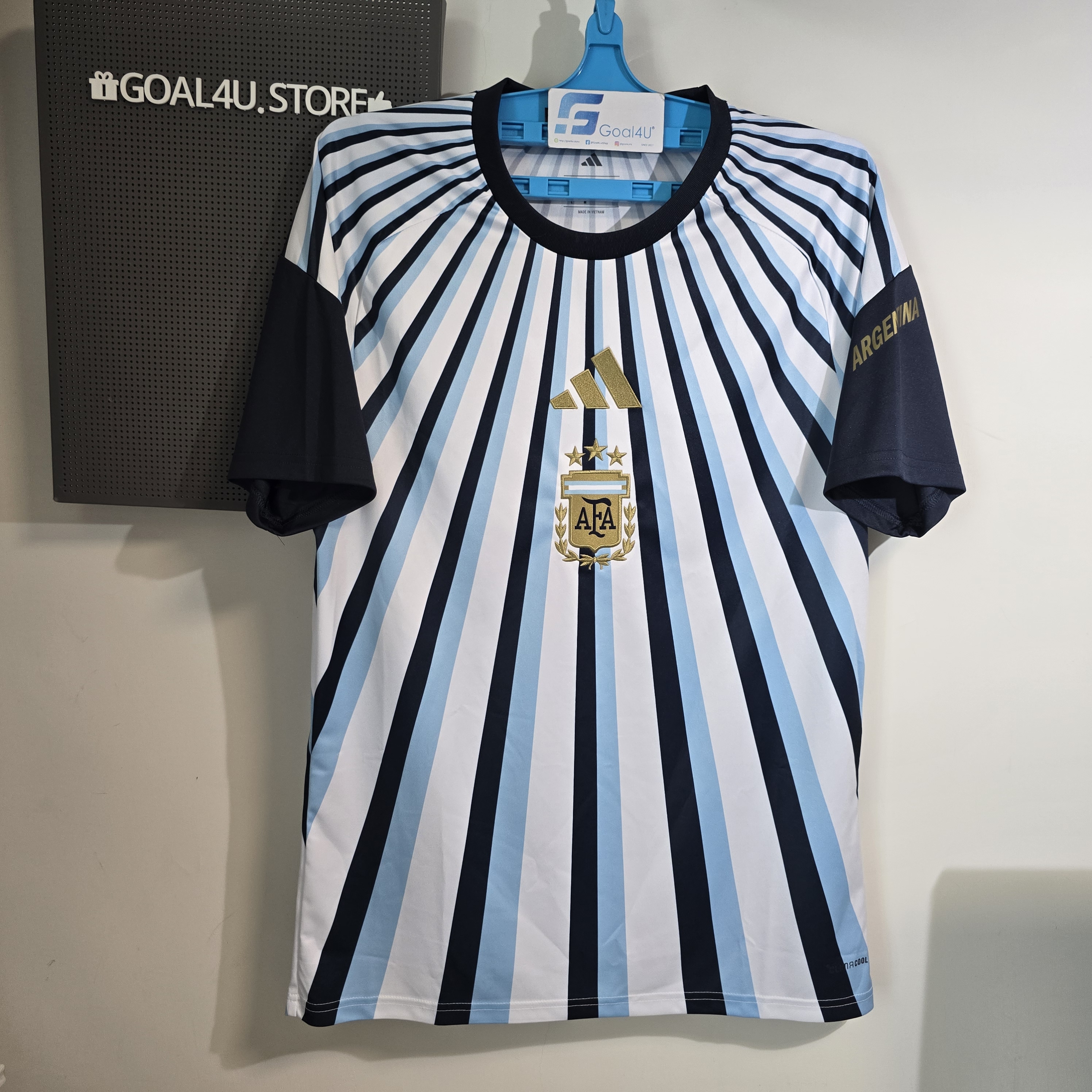 藍白榮耀再度啟航 Adidas Argentina 阿根廷 2026-27 主場賽前訓練球衣 JY9530