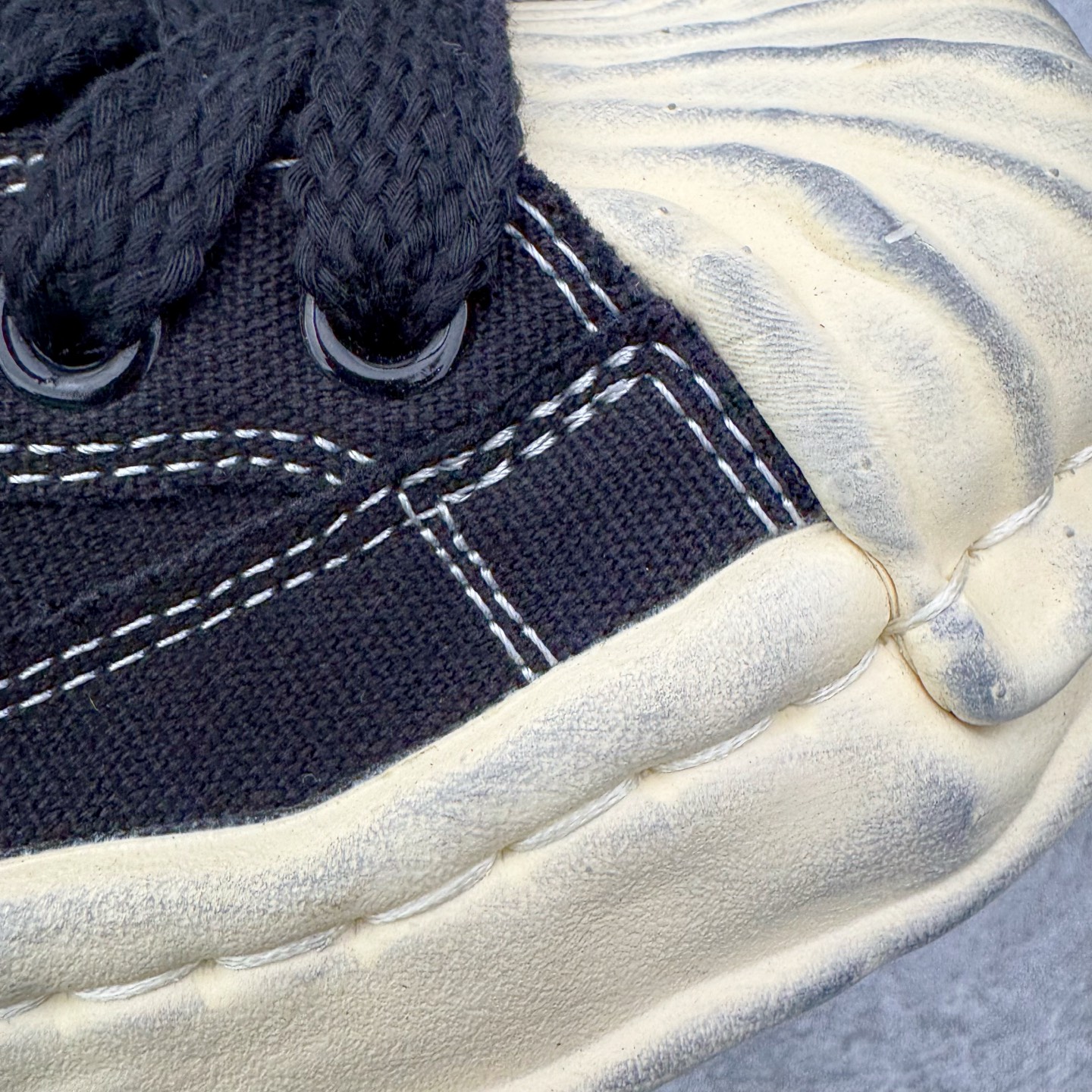 Maison Mihara Yasuhiro MMY "BLAKEY" OG Sole Low-top Sneaker