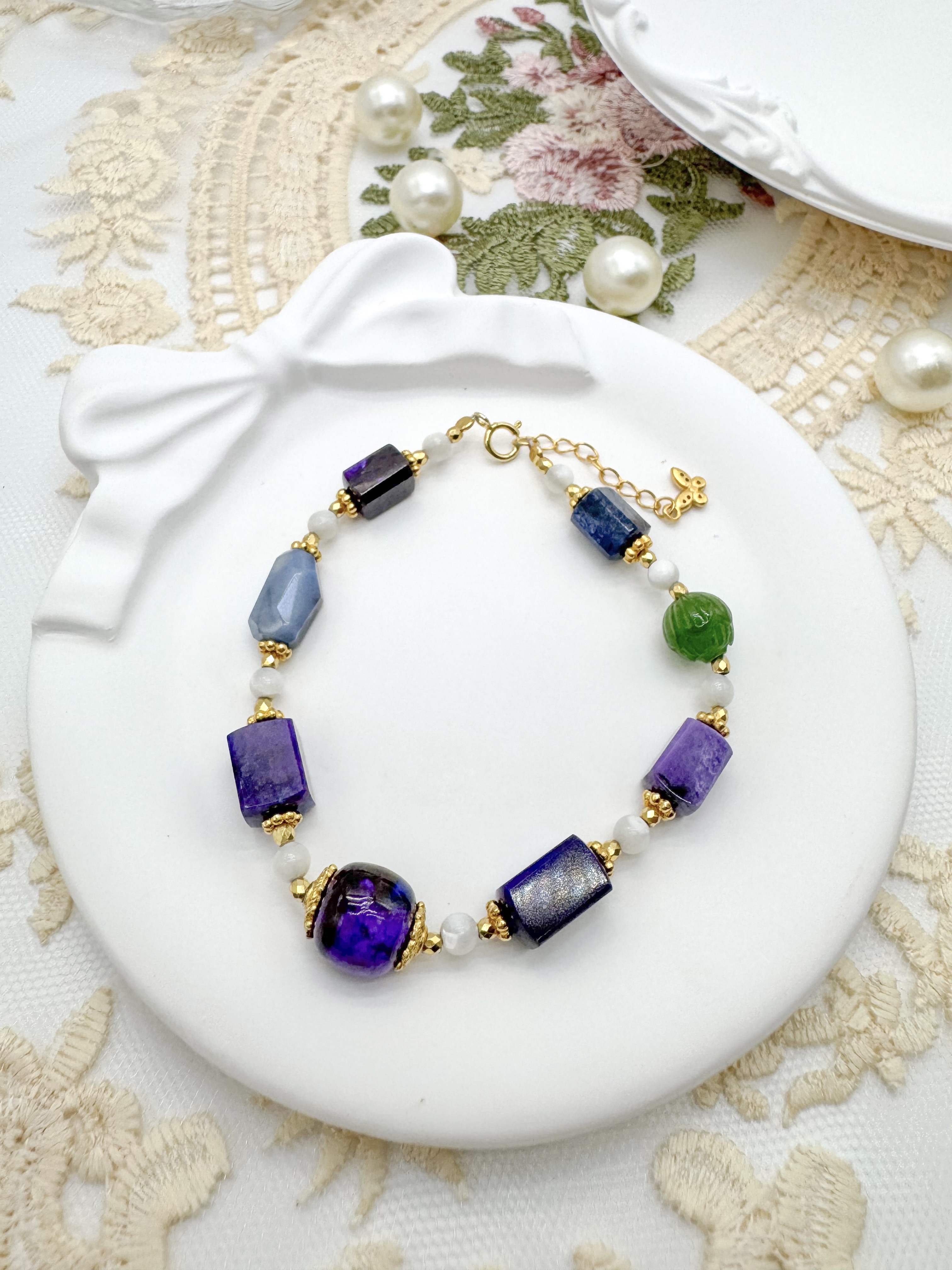 舒俱徠夜鶯，紫羅蘭，皇家紫多寶手鍊 