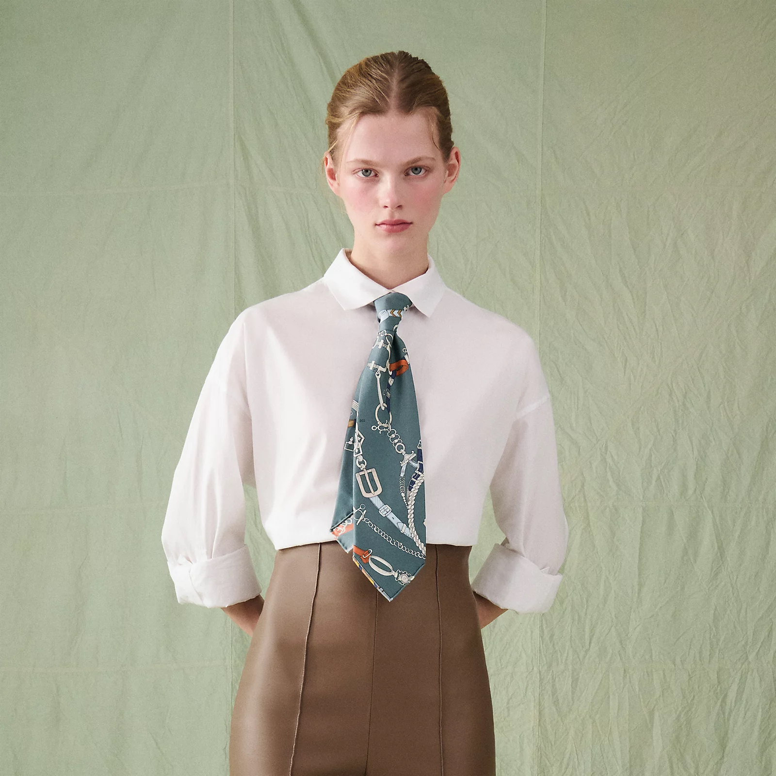 Hermès 全新🆕 100%絲 Les Chevaux Dechaines圖案 Tie