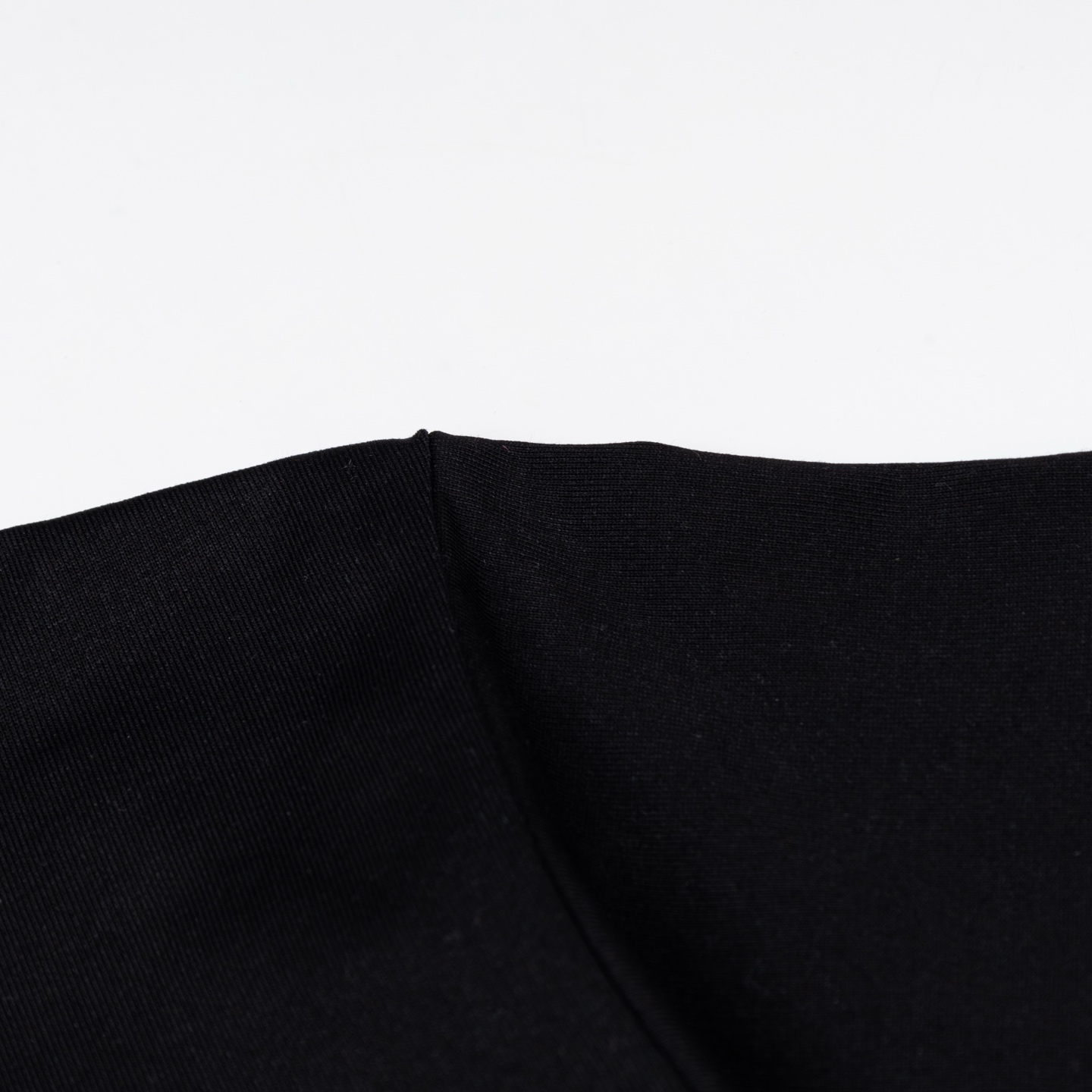 Mardi Mercredi Brush Logo Tee