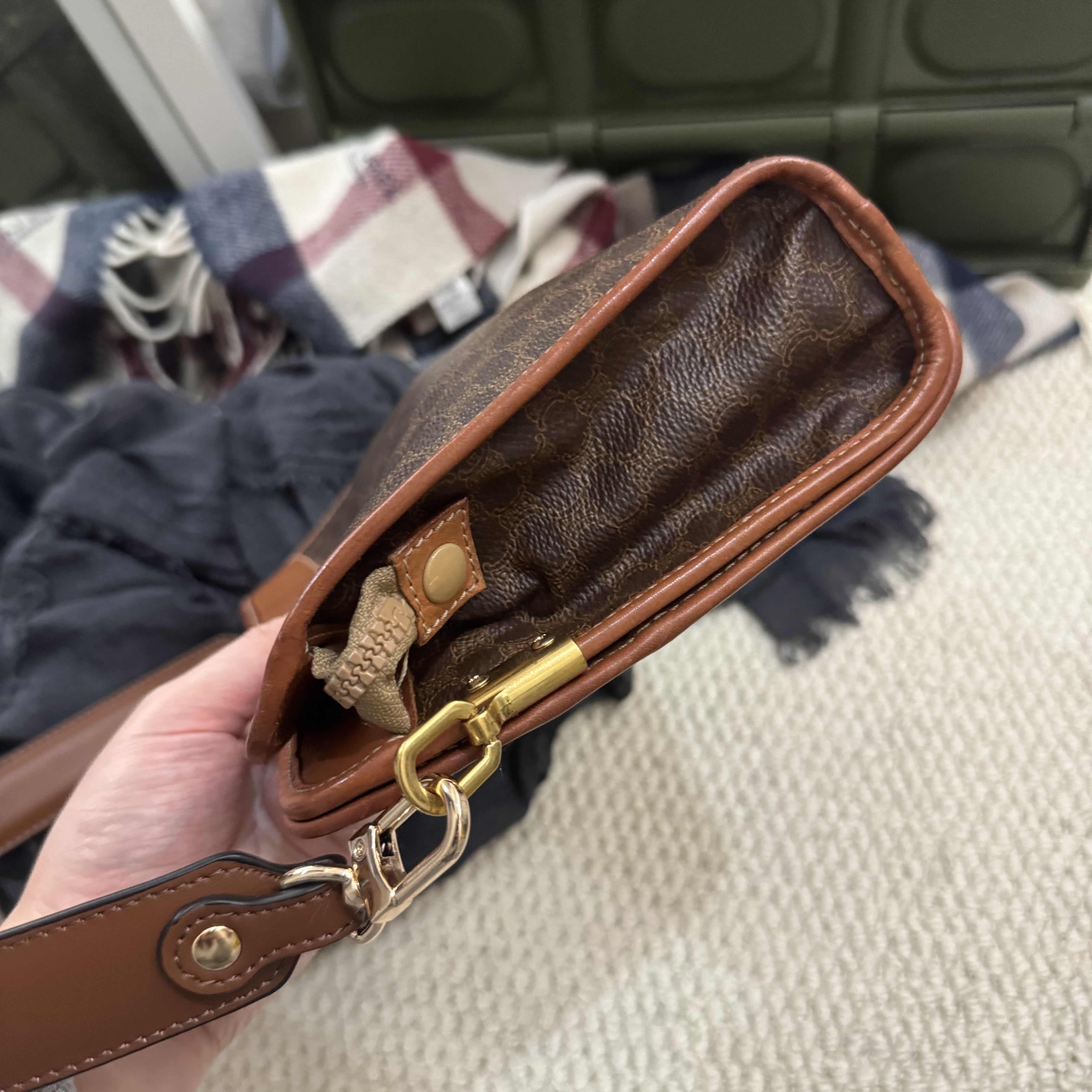 𝐂𝐞𝐥𝐢𝐧𝐞 𝐌𝐚𝐜𝐚𝐝𝐚𝐦 𝐏𝐨𝐮𝐜𝐡 𝐁𝐚𝐠 🐻