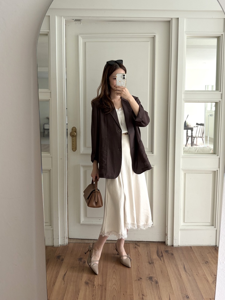 The Fine Silky Blazer (Brown)