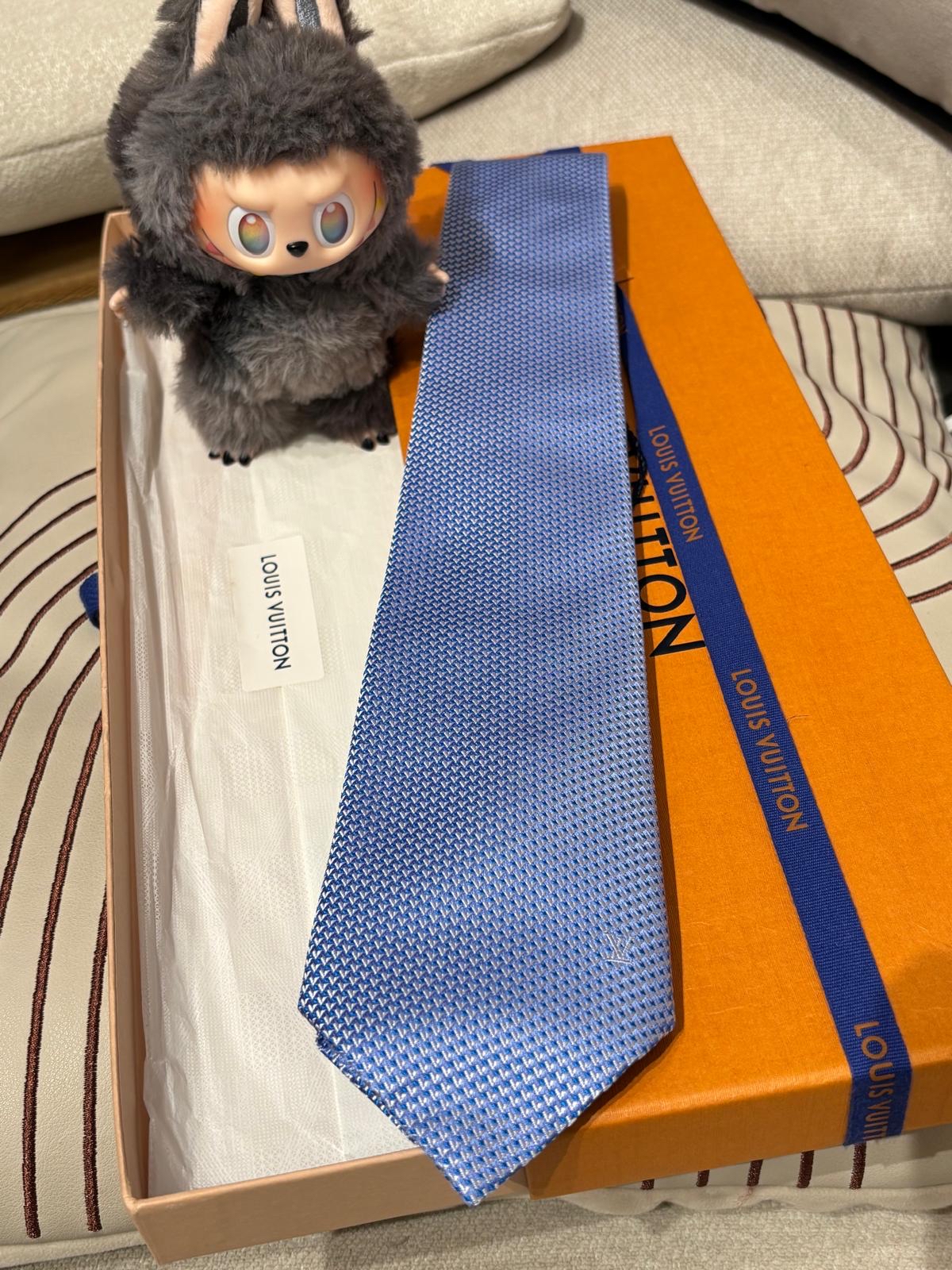 全新 Lv tie  100%Authentic ,brand new全新 ✅box