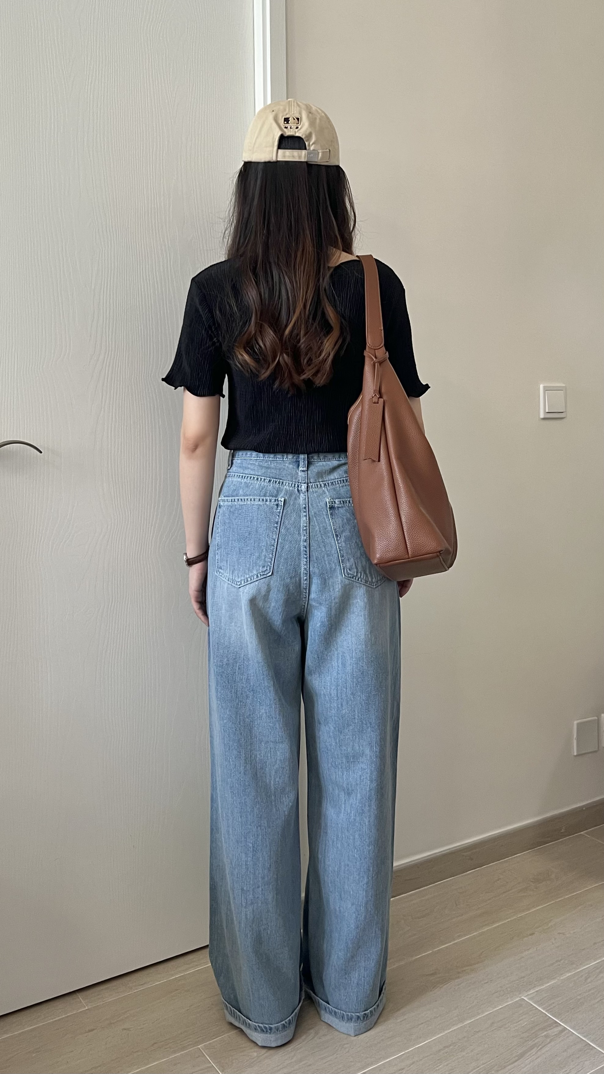 免熨樹紋ruffle上衣