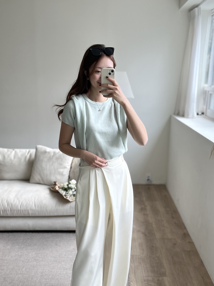 The Frenchie Top with Cape (Mint)