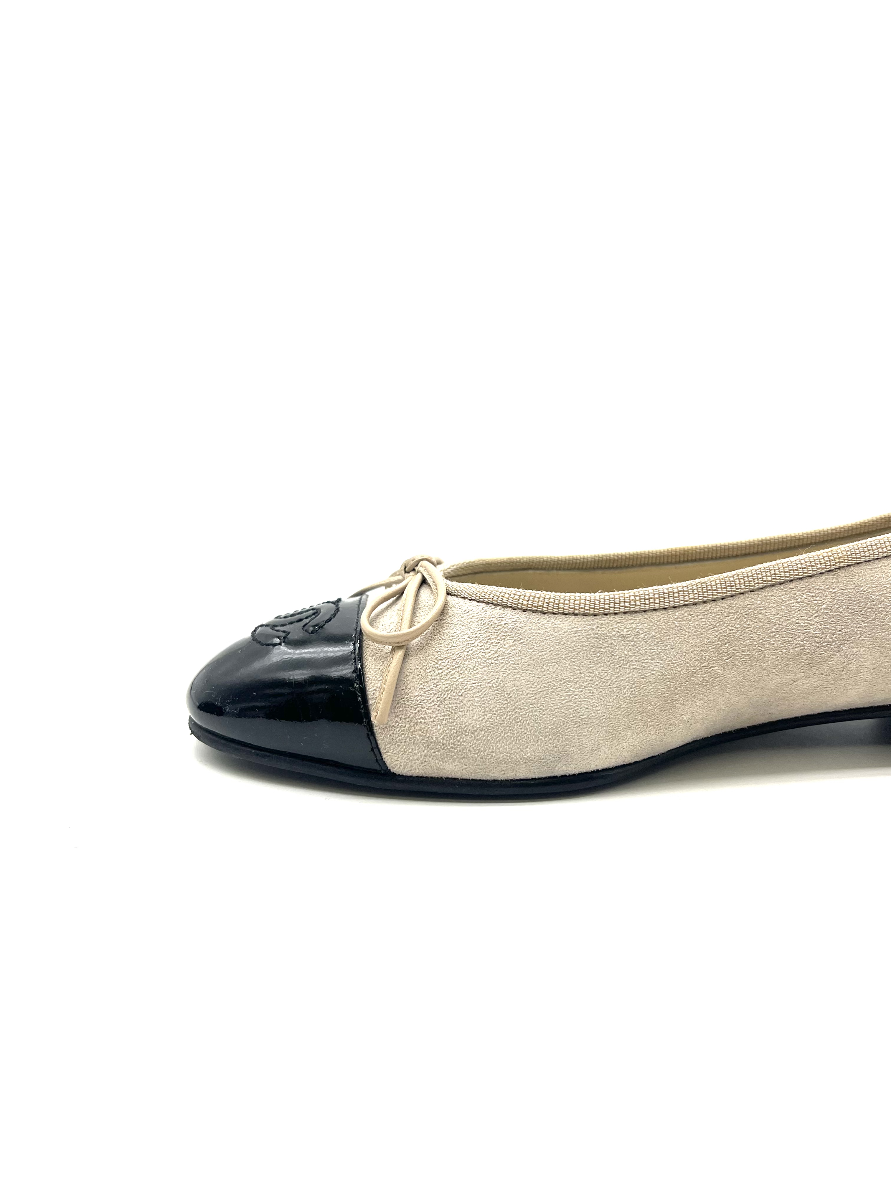 Pre-owned Chanel Two-color Ballet Shoes / Product Code: 26052103