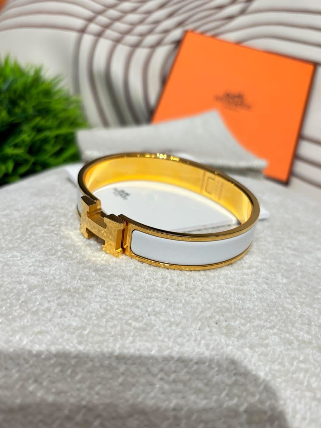 Hermes clic h bracelet 100%Authentic , 98%new ✅dust bag ✅box