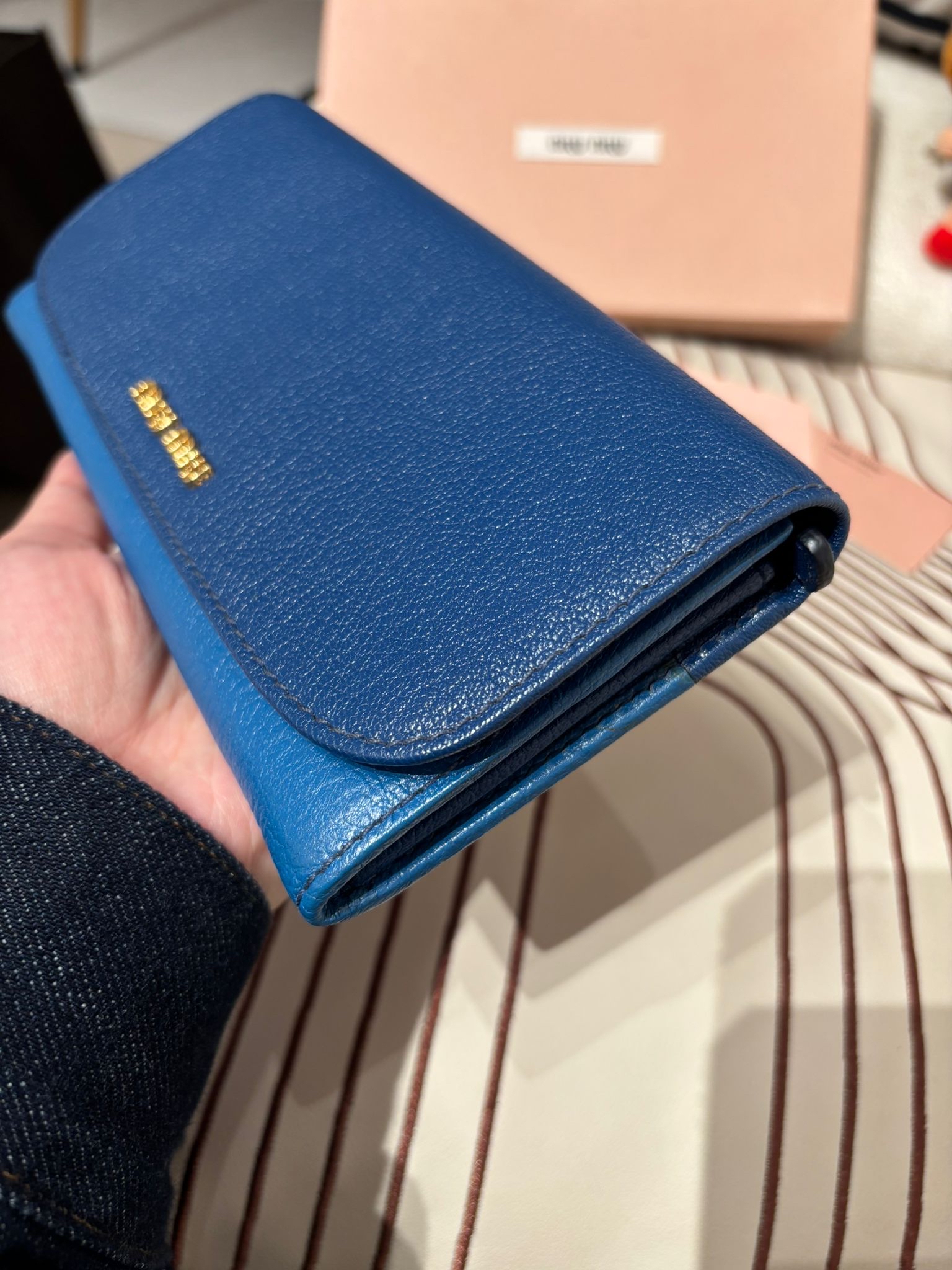 Miu Miu long wallet 100%Authentic ,95%new ✅ certificate ✅box 