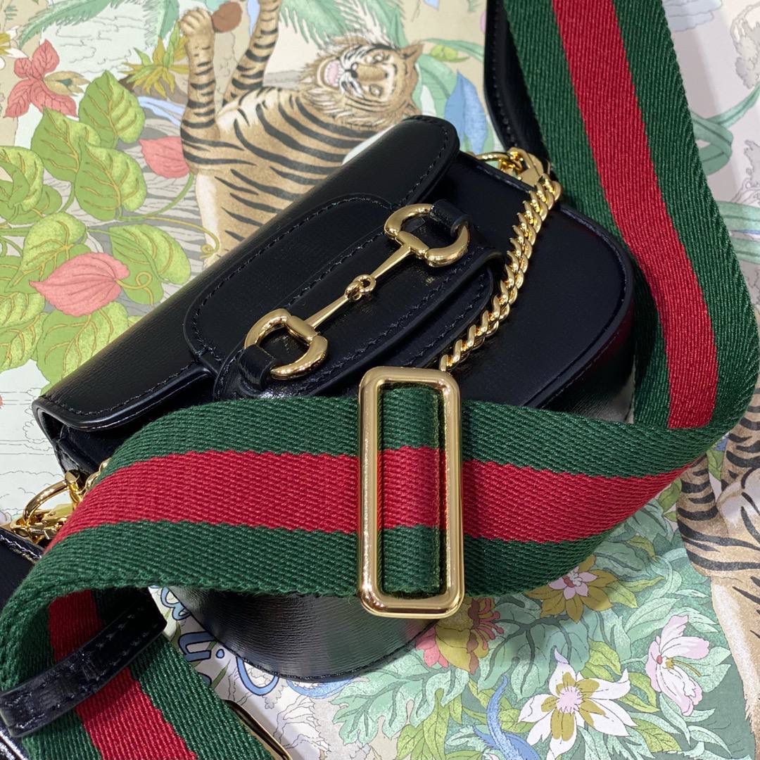 ▪大货实拍 𝗚𝘂𝗰𝗰𝗶 𝗛𝗼𝗿𝘀𝗲𝗯𝗶𝘁 𝟭𝟵𝟱𝟱超级迷你 型号：699760 尺寸：12*9*4cm