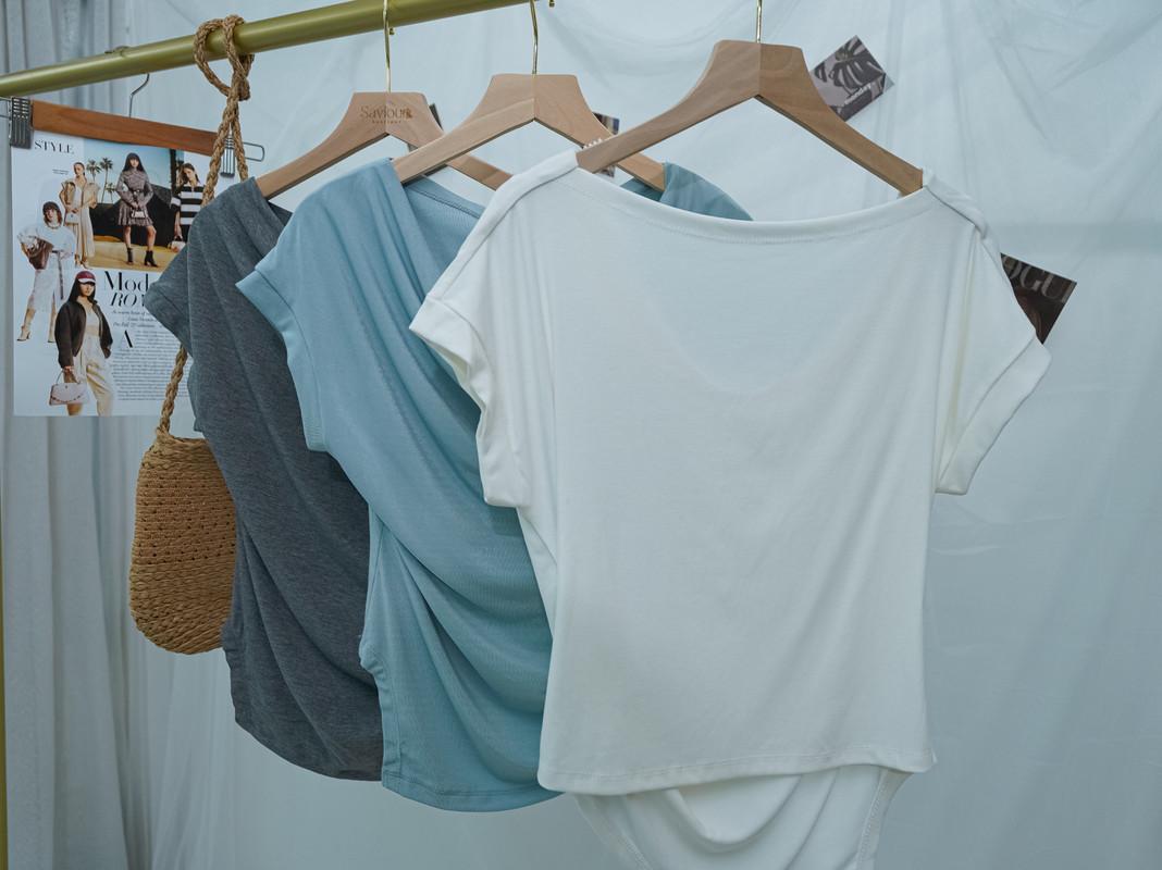 Draped Front  with Minimalist Style Top ‖ 前领垂感设计感上衣 KR0137171