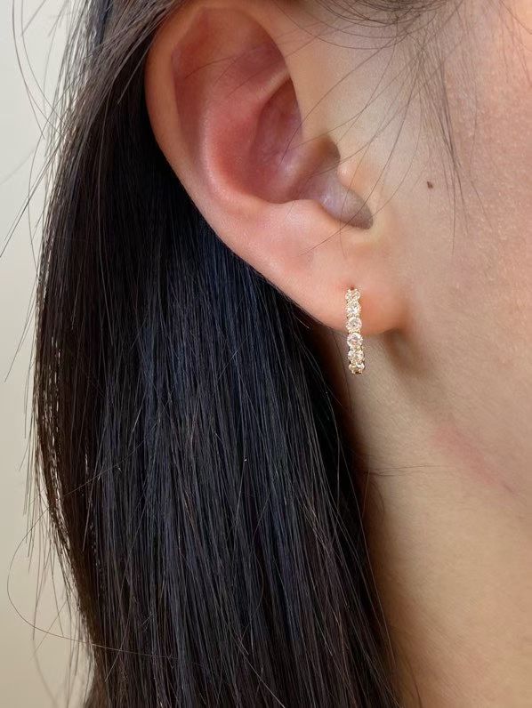 18K Diamond Earrings 