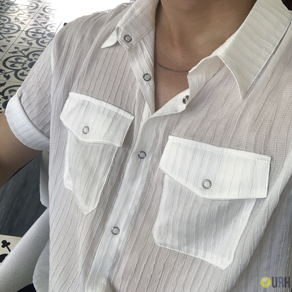 【100%保證韓國直送】韓系輕盈紋理感 Muscle Fit 捲袖短袖襯衫 👕 [2 color] RL114957