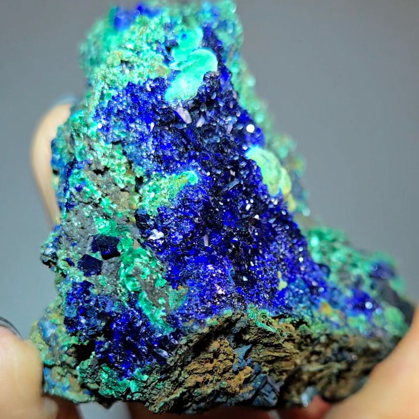 Azurite malachite chrysocolla specimen with big gems - AZ20