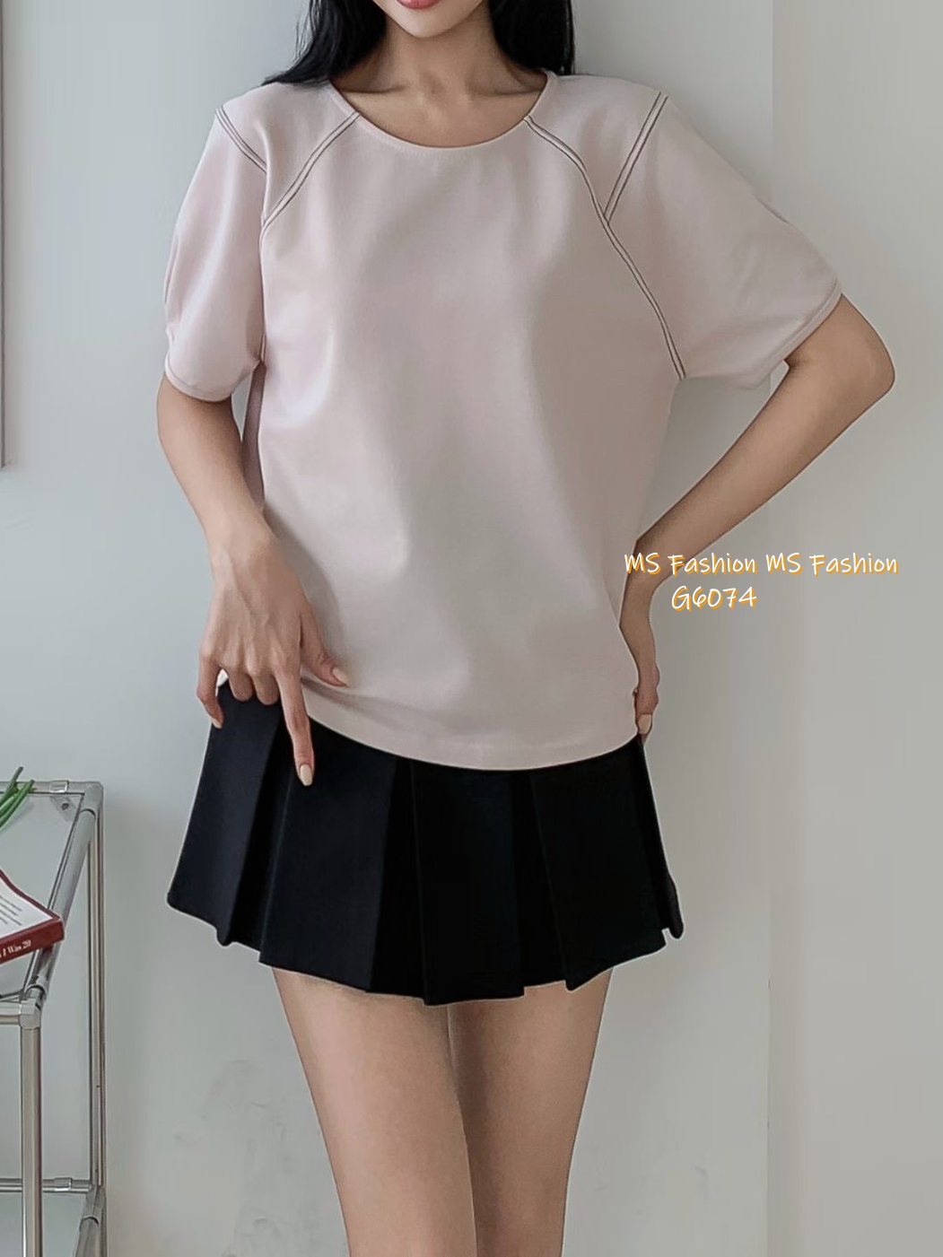 G6074 韓國🇰🇷淨色圓領摺袖top