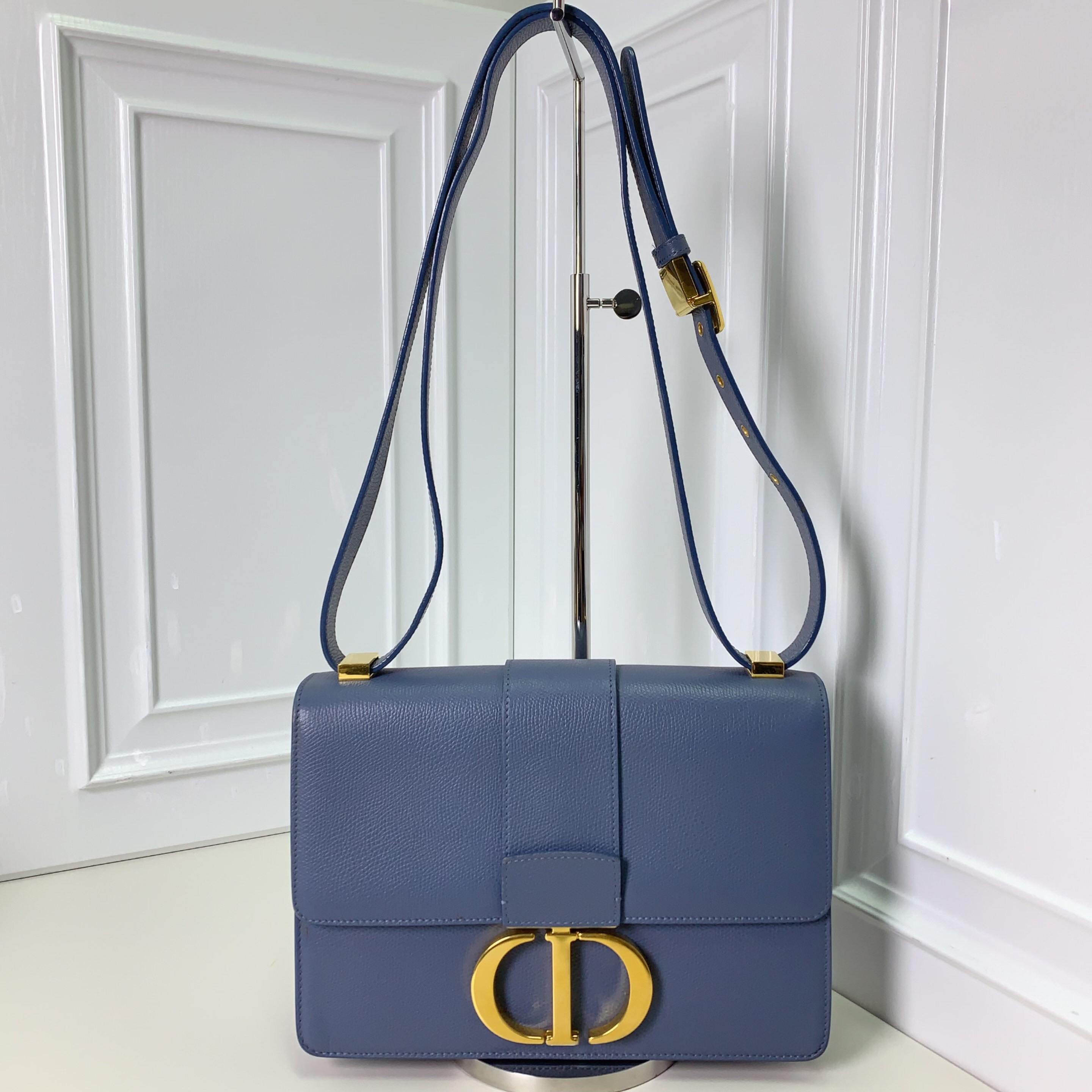 【預訂貨品】Dior 霧霾藍 30金扣蒙田