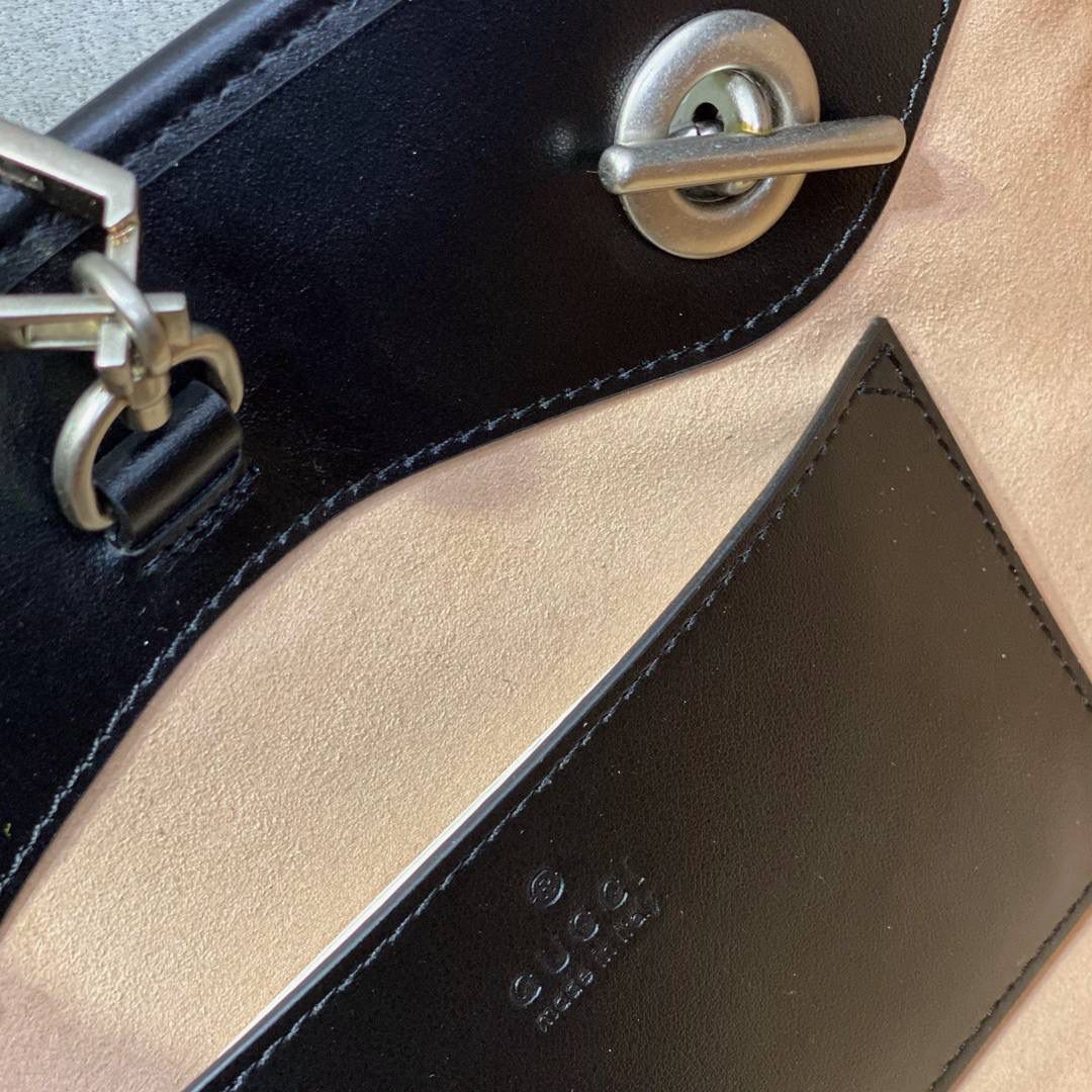 ▪大货实拍图 𝗚𝗚 𝗠𝗮𝗿𝗺𝗼𝗻𝘁几何系列 型号：681483 尺寸：26.5*19*11cm