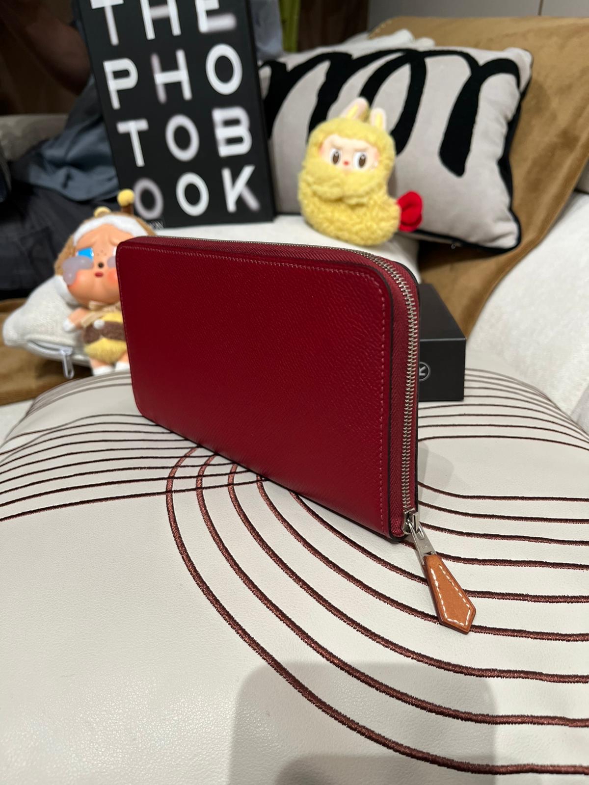 Hermes Silk in Long Wallet Stamp X 100%Authentic, 98%New 