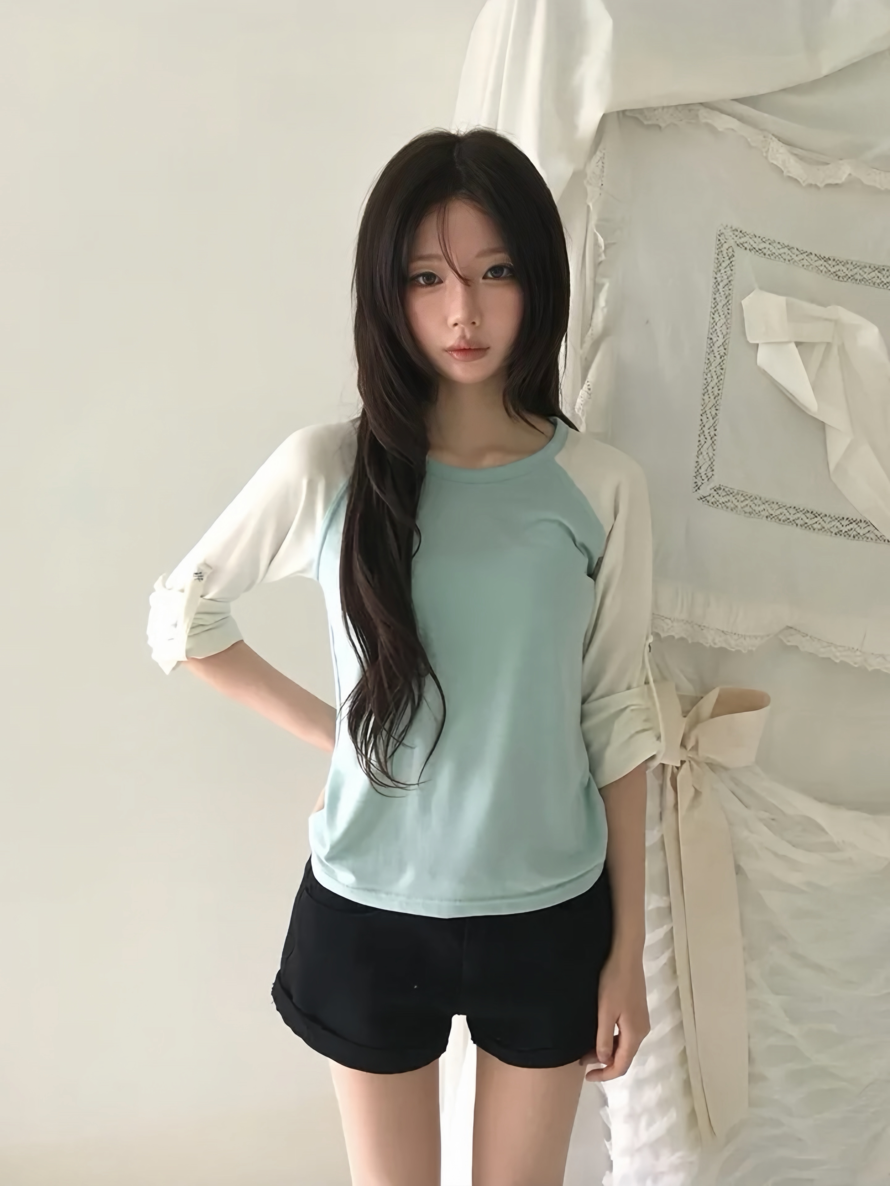 Roll-up Raglan Contrast Top
