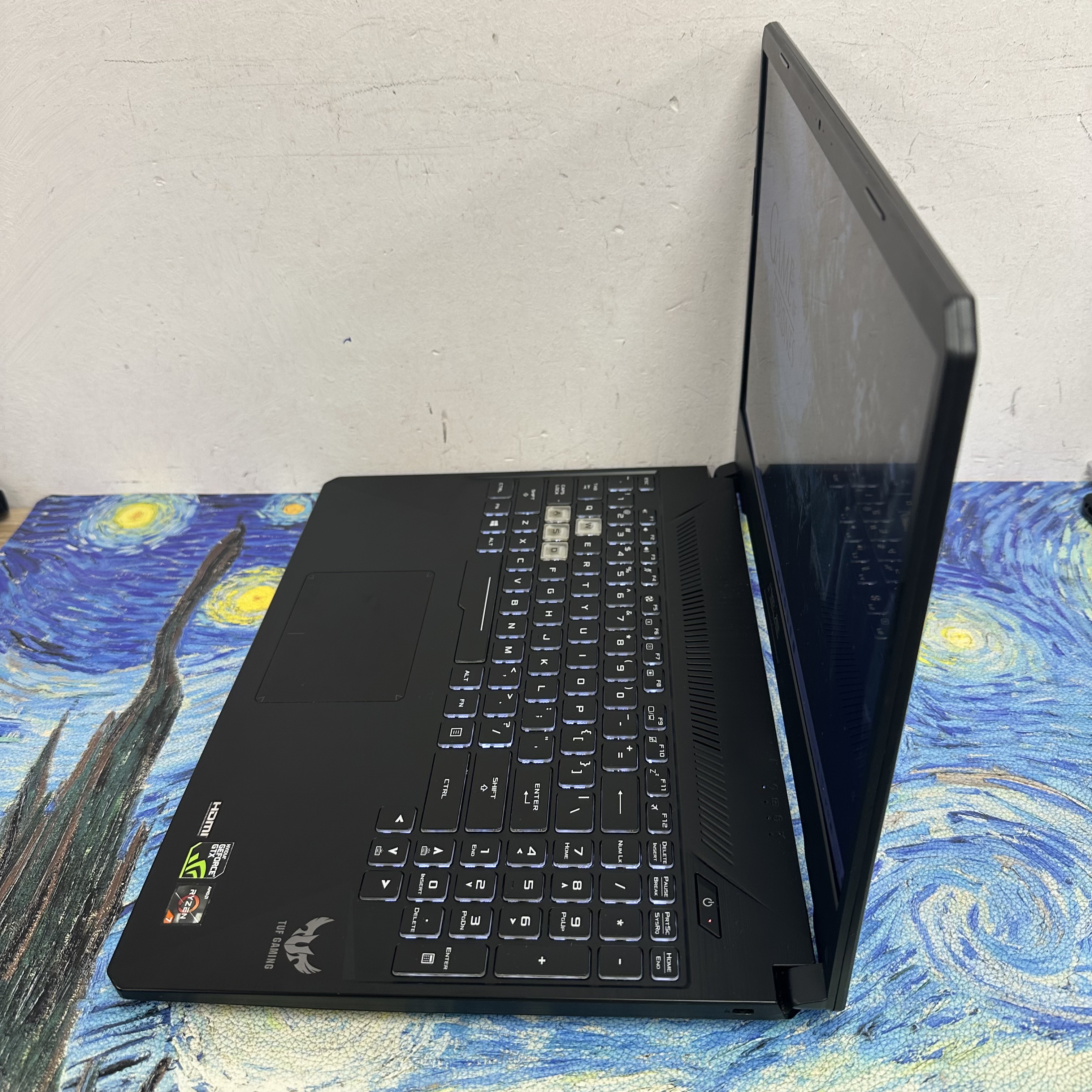 ASUS AMD Ryzen 7 3750H/16GB Ram/512GB SSD/GTX 1650獨立顯示卡/144Hz高刷/TUF系列/RGB Keyboard/ Gaming Laptop / Notebook / Laptop