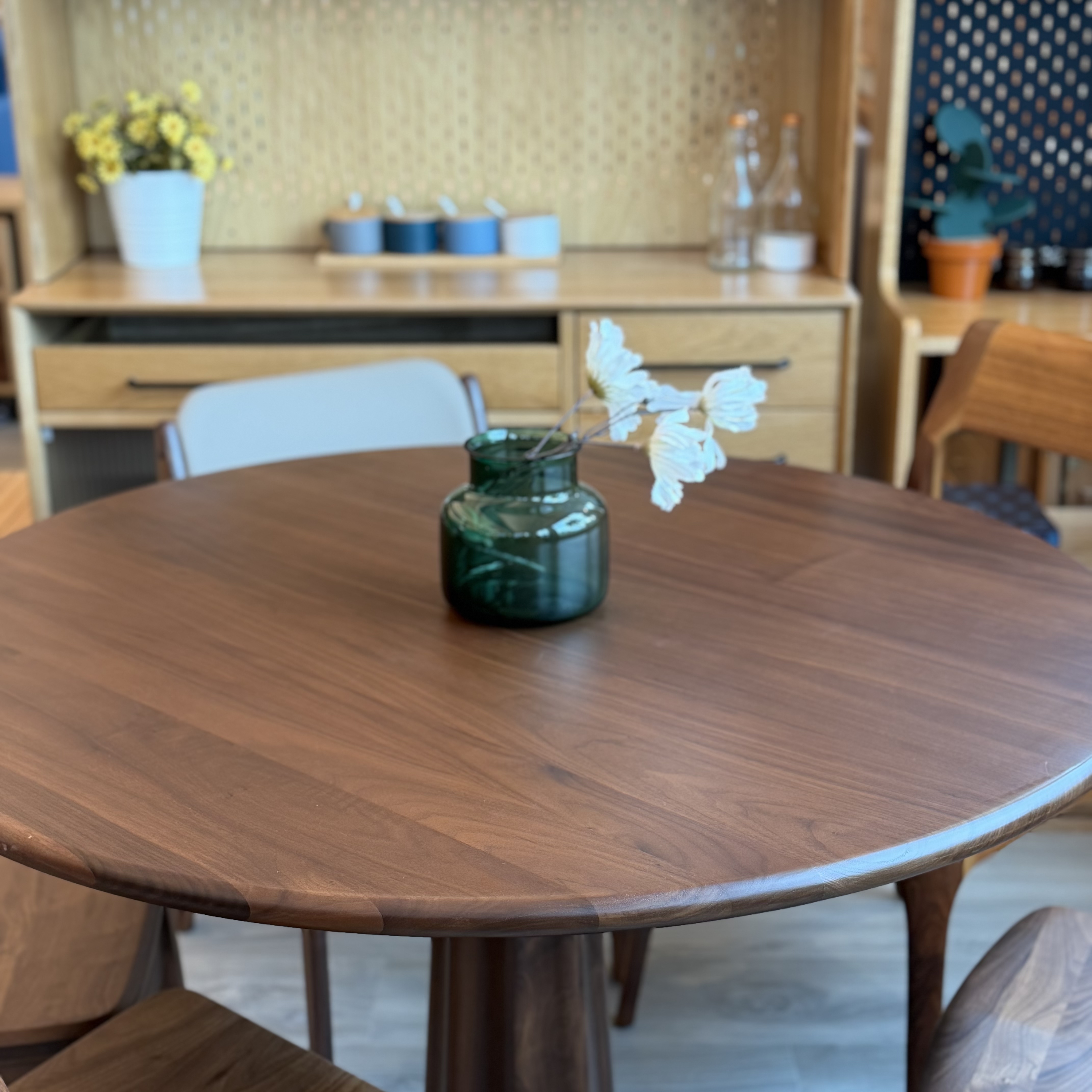 #人氣產品YORK Round Dining Table 