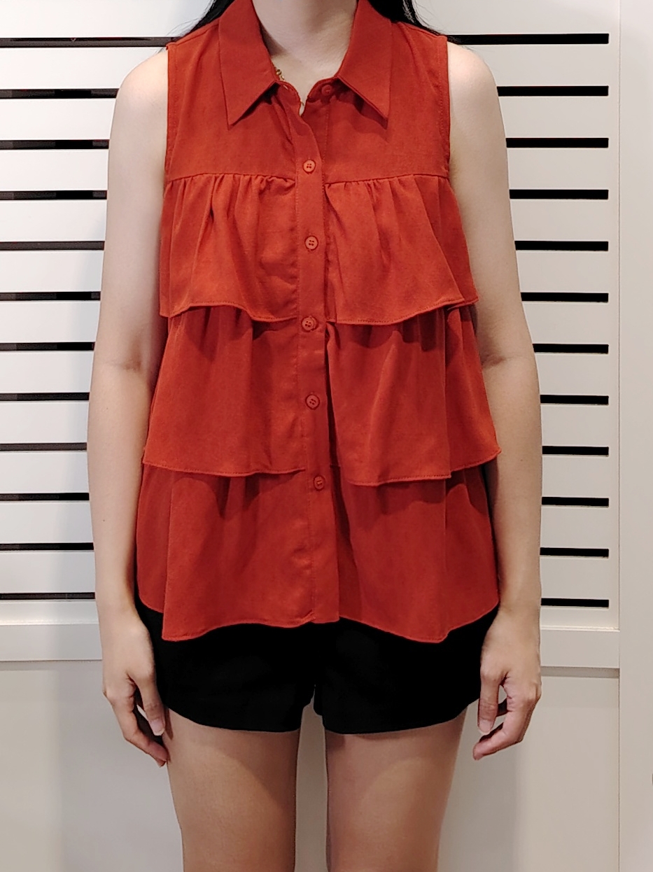 25009 Collar Tiered Sleeve Less Blouse