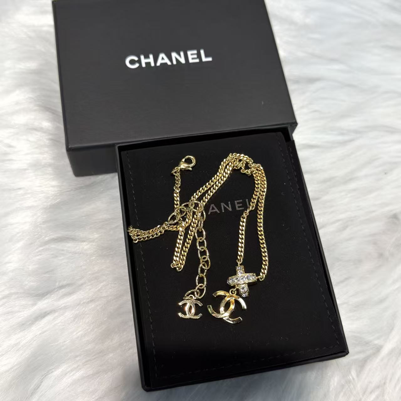 Chanel帶鑽 logo項鍊 情人節最後衝刺❤️‍🔥‼️
