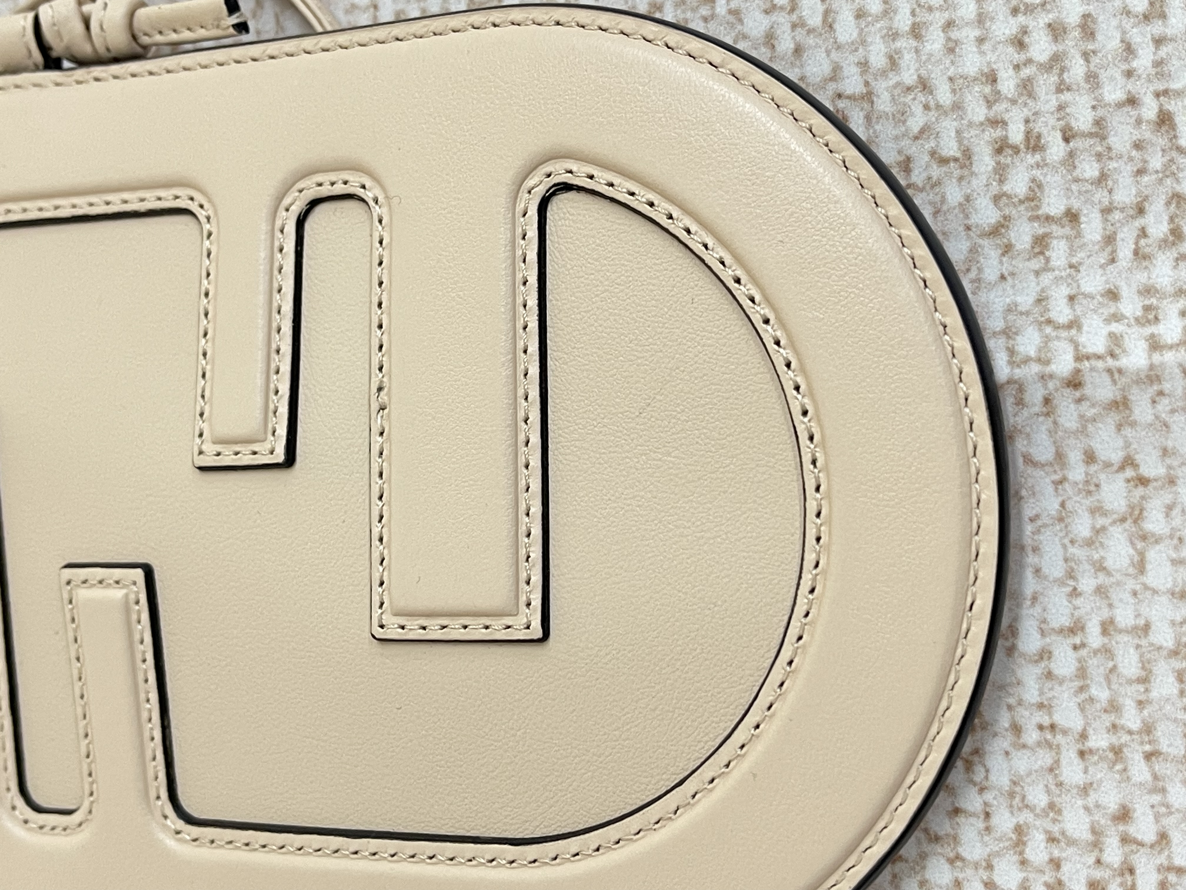 Pre-owned Fendi Phone bag/ Product Code: 26041905