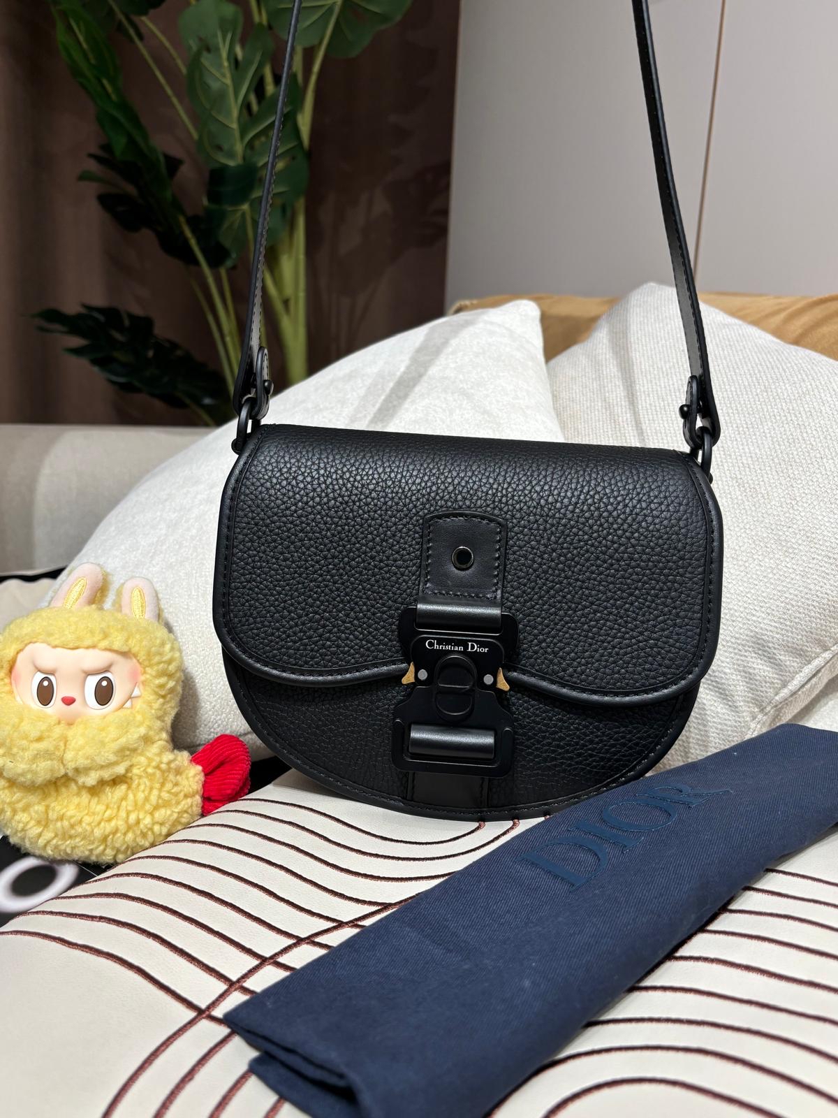 Dior Mini Gallop Shoulder Bag calfskin 100%Authentic, 98%New ✅Dust bag