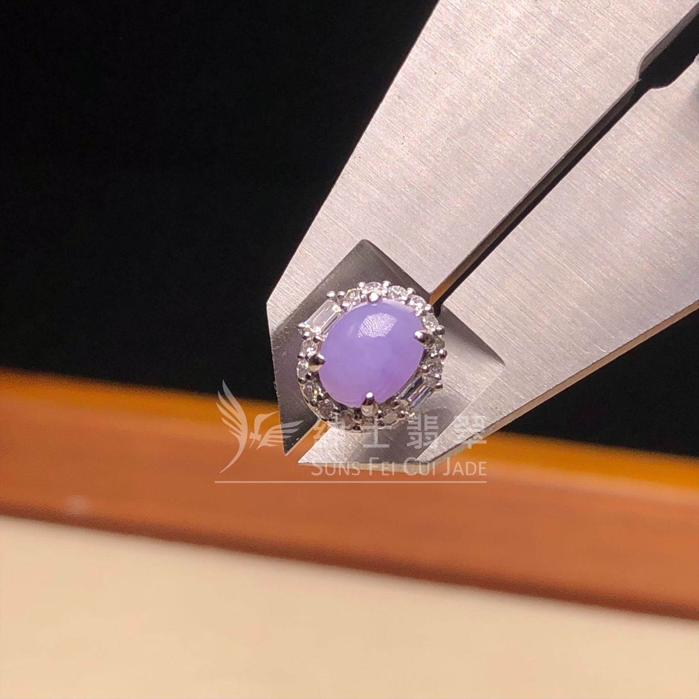 紫羅蘭蛋面鑲鑽耳環