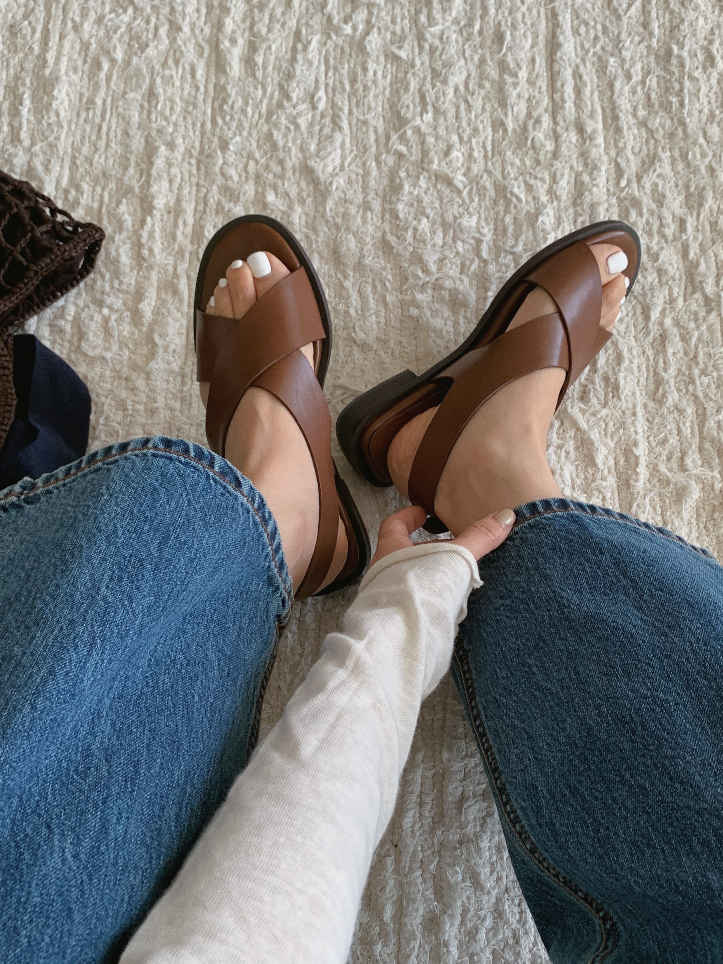 Cross Strap Sandals (2 colors)