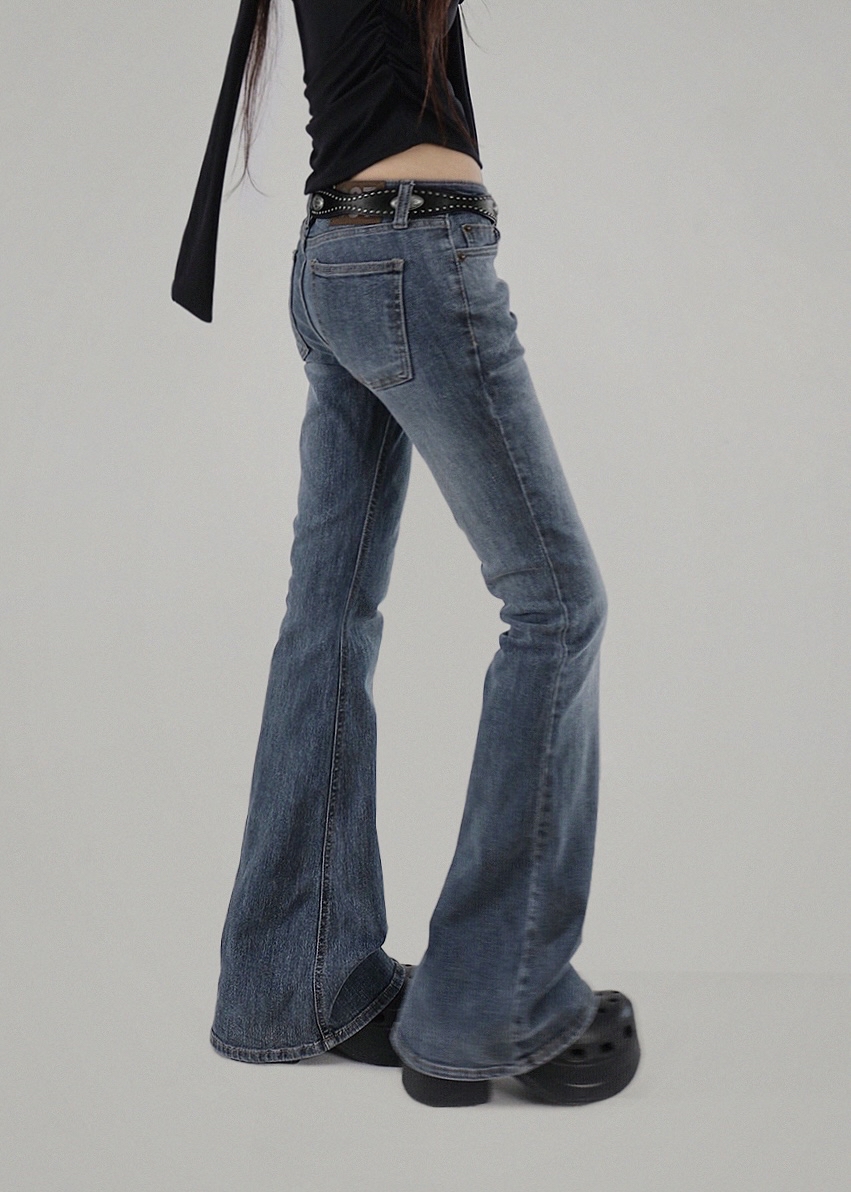Wash Low-Rise Bootcut Denim