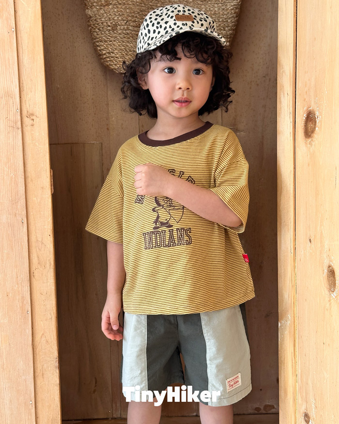 🇰🇷Tiny Hiker tee