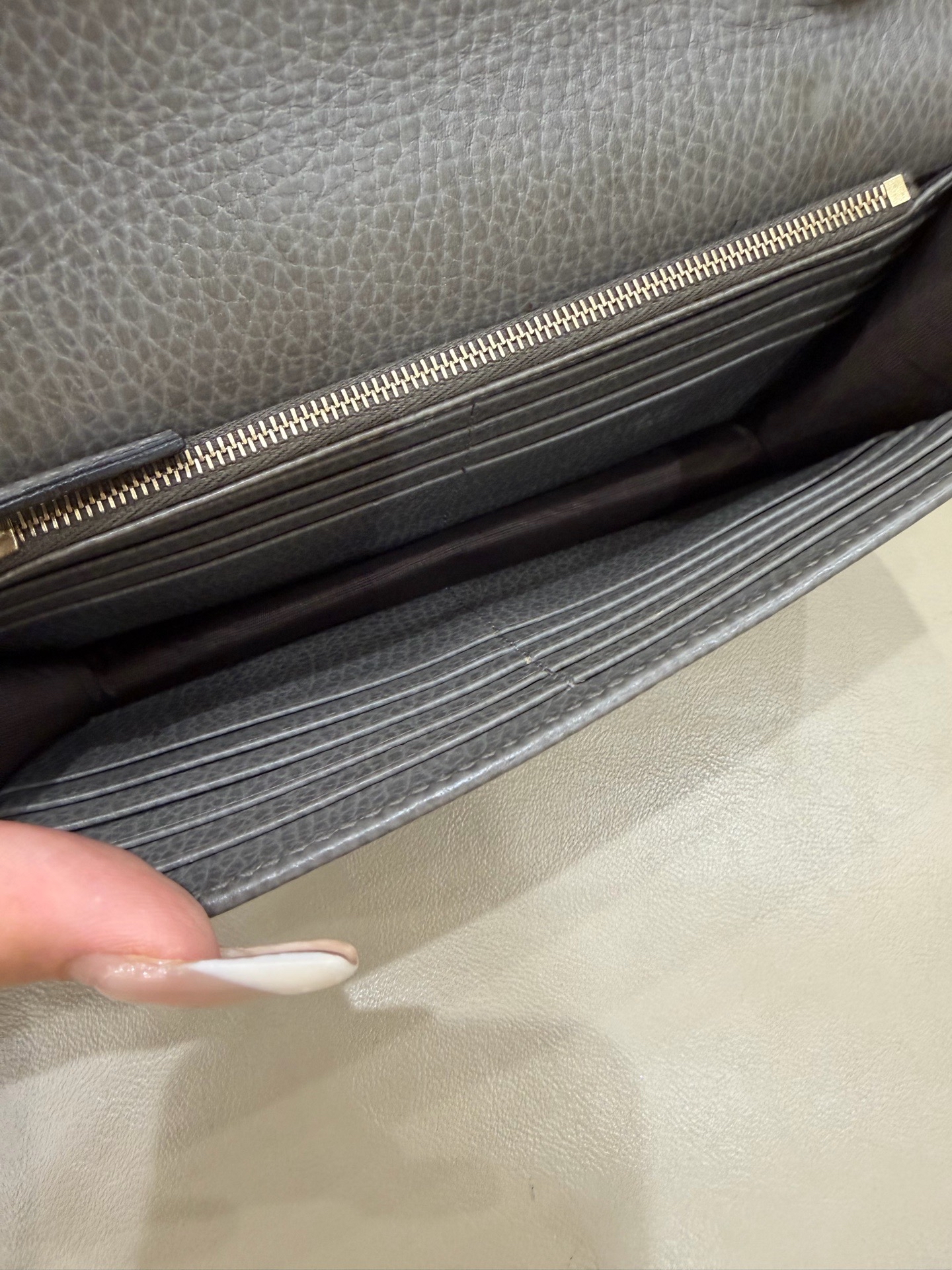 【預訂貨品】Gucci雙G灰色牛皮woc