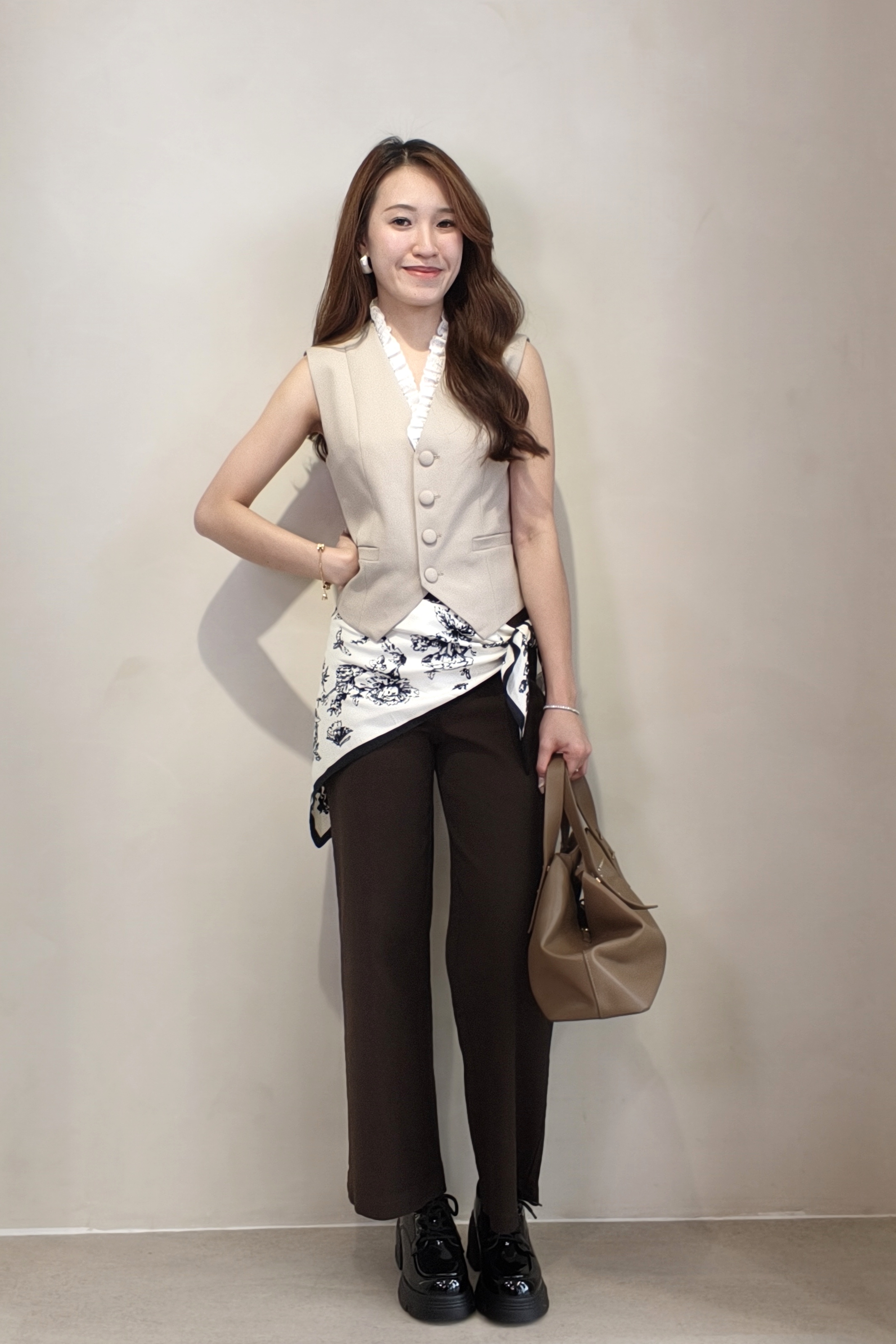 CB2720 Charlotte Tailored Cropped Vest