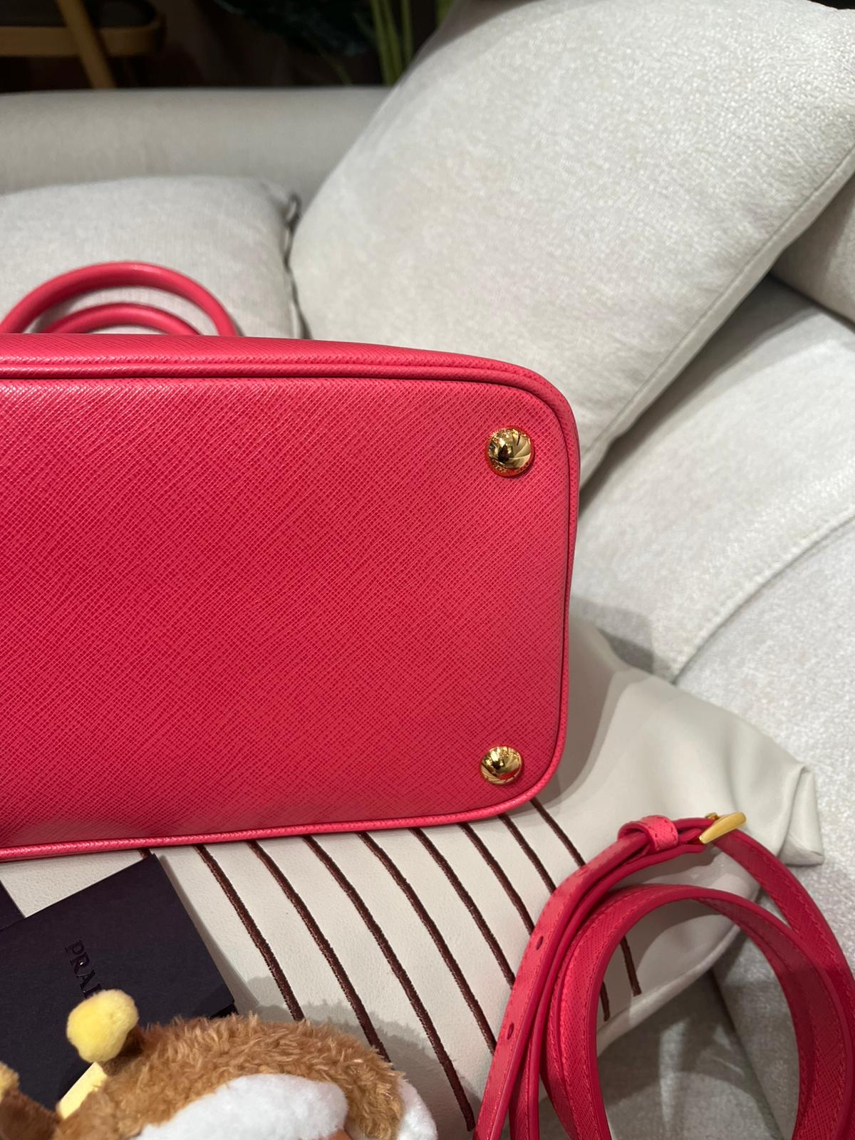 Prada 2Way Bag 十字紋牛皮 100%Authentic, 98%New✅證書✅dust bag